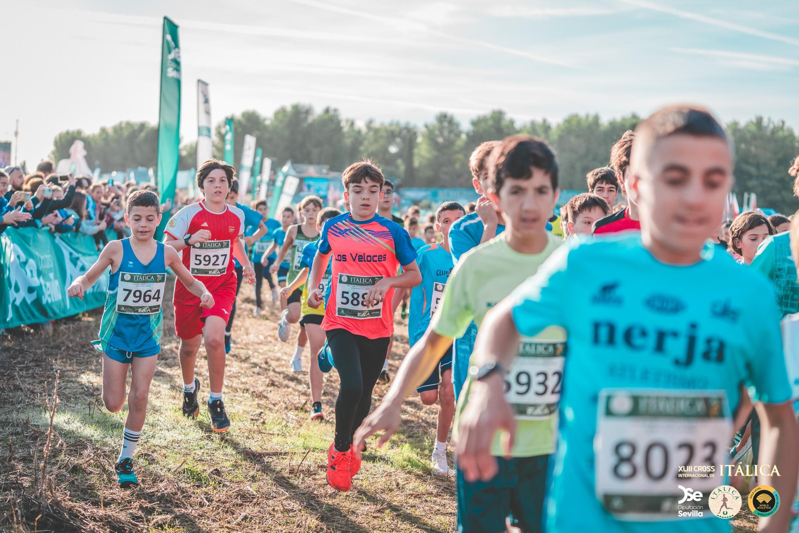 Búscate en las fotos del Cross de Itálica 2025 | 7