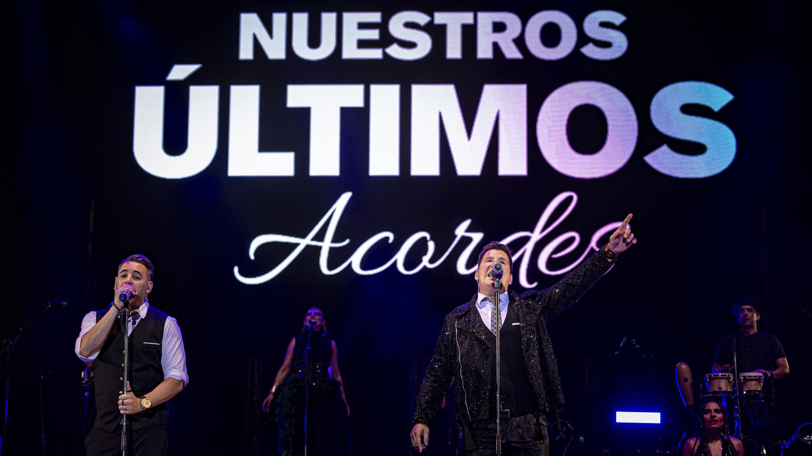 Las imágenes del concierto de despedida de Andy&Lucas en el muelle de Cádiz