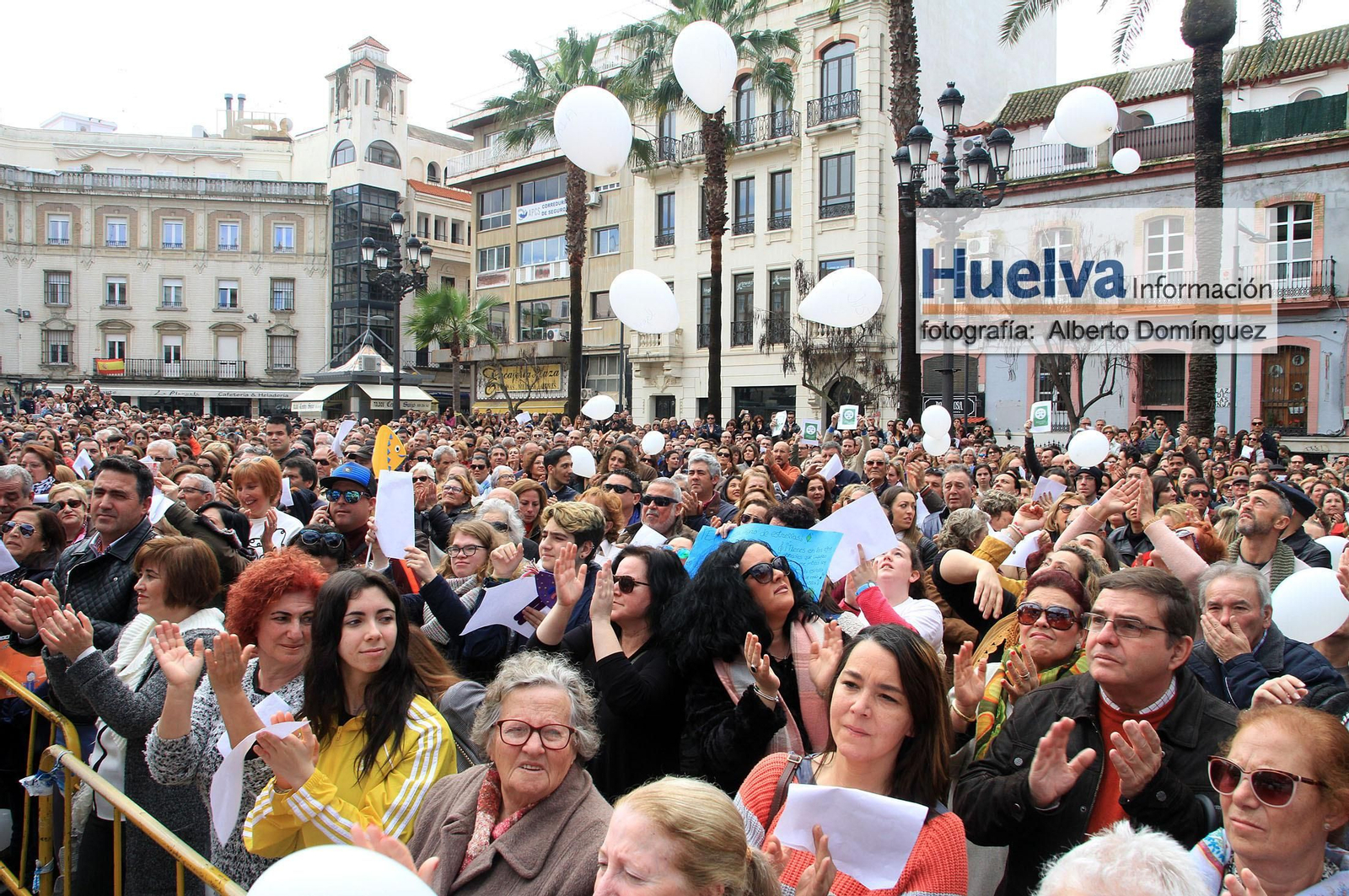 Imágenes de la manifestación contra la derogación de la prisión permanente revisable celebrada en Huelva
