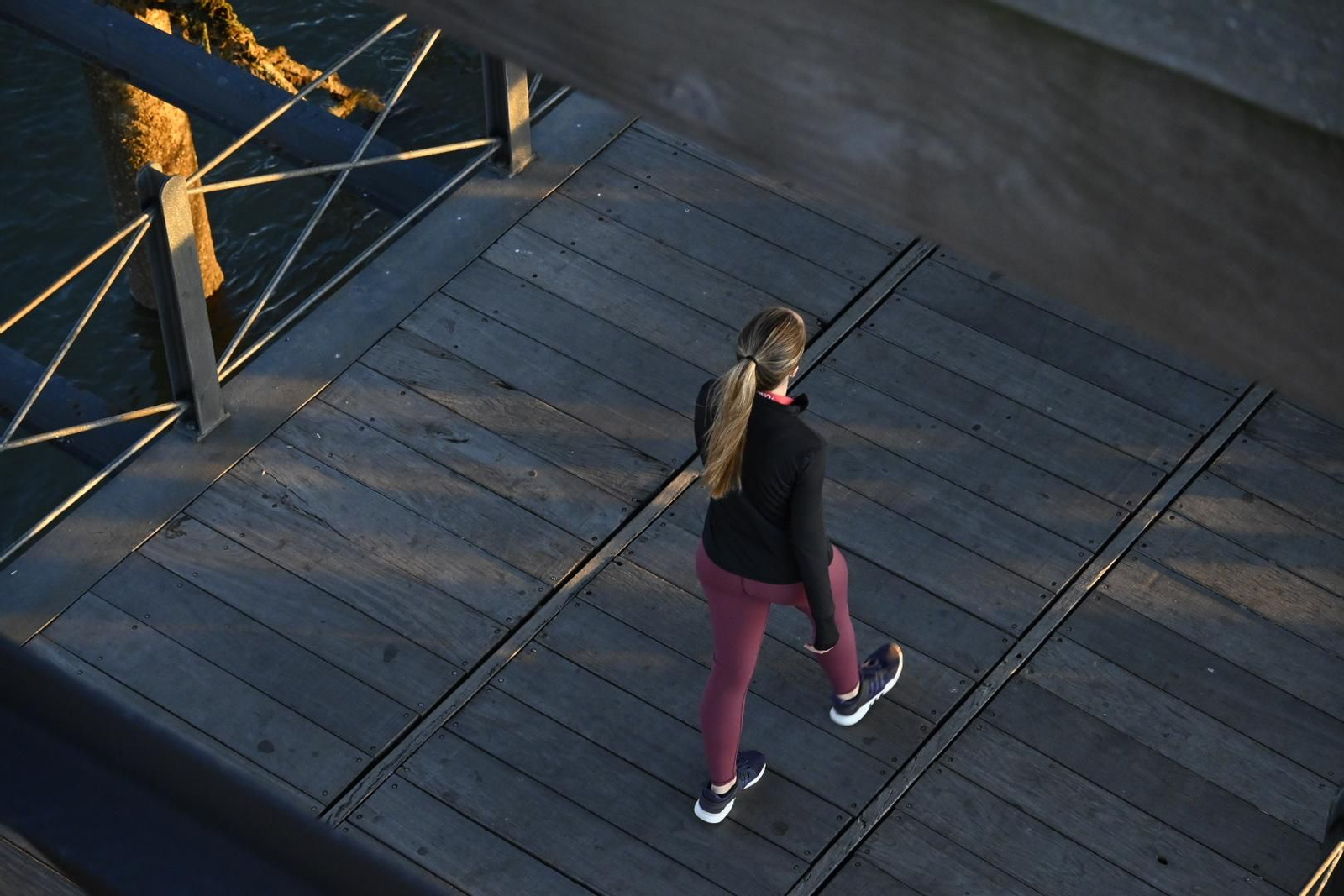 Un paseo por el Muelle del Tinto de Huelva, en imágenes