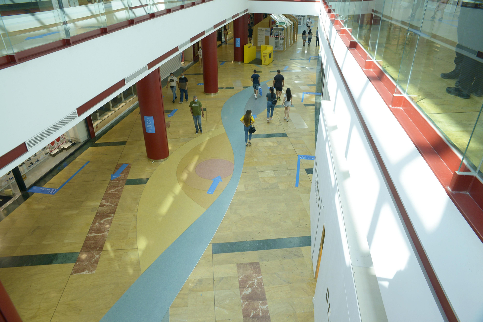 Fotos de los centros comerciales de Algeciras al inicio dela fase 2