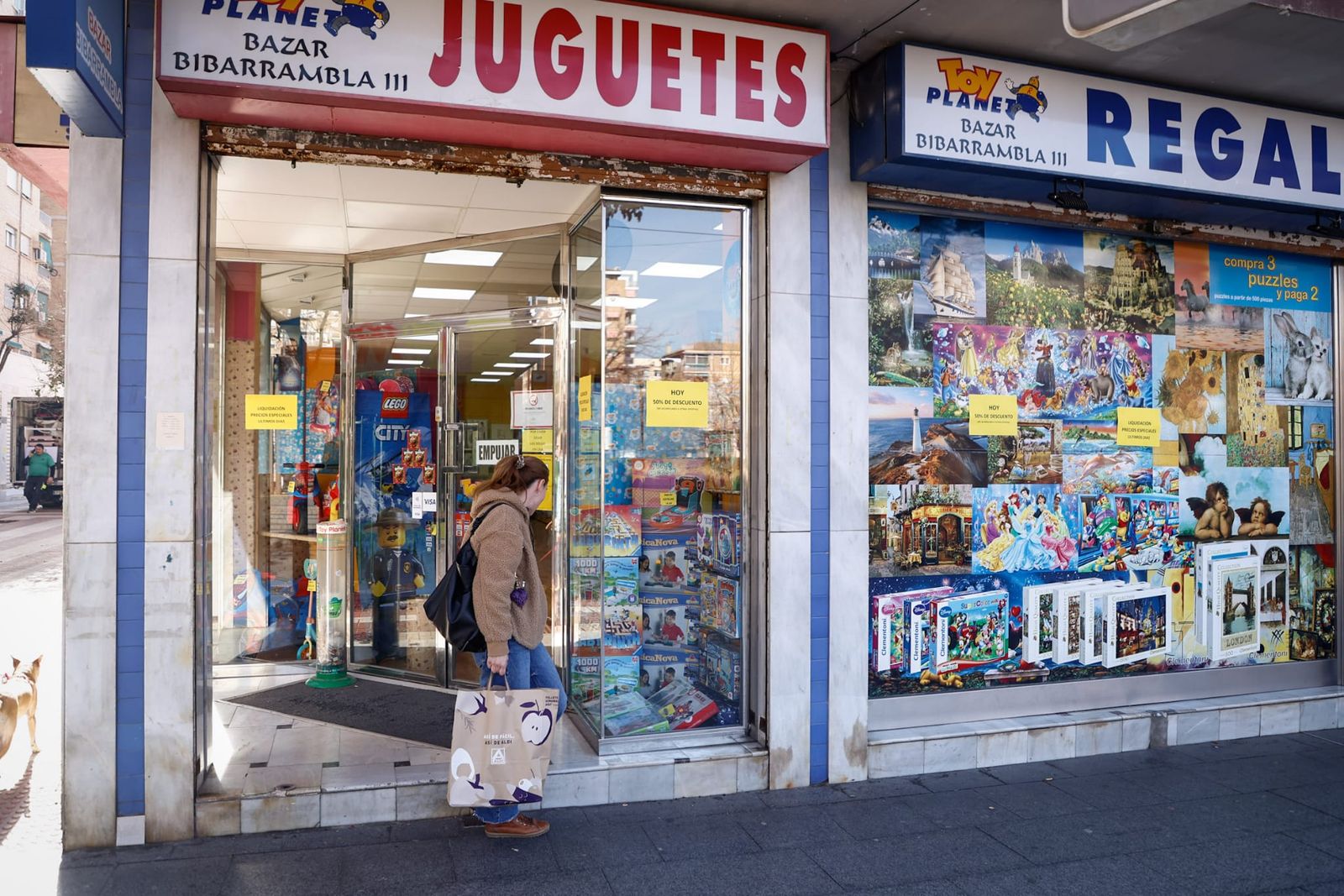 Esta juguetería del Zaidín echa el cierre tras 40 años