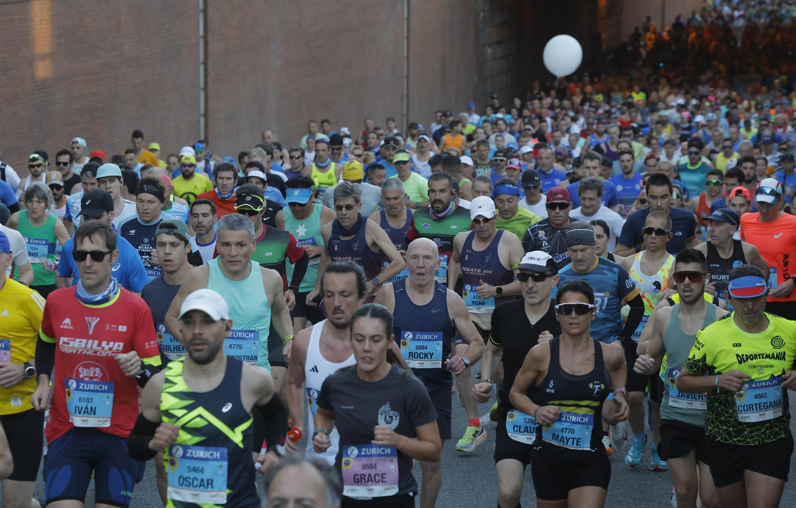 Búscate en el Zurich Maratón de Sevilla 2025