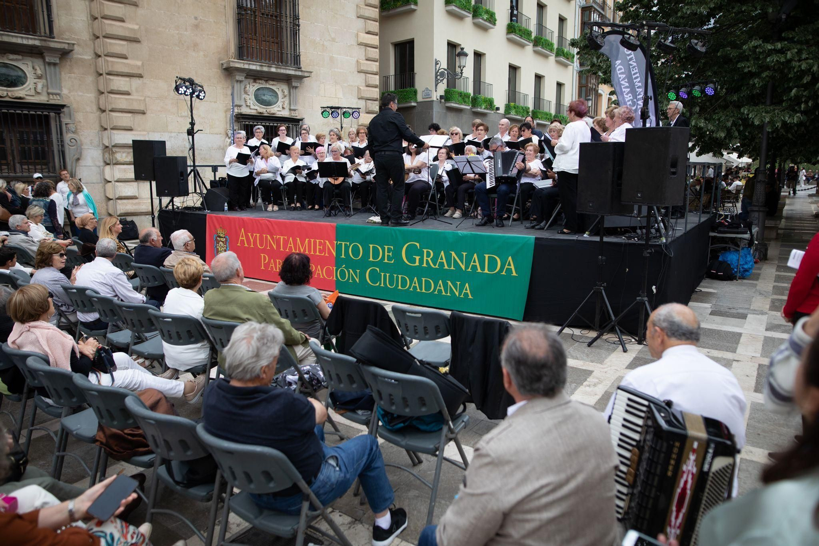 Fotos: así está siendo la tarde en La Noche en Blanco de Granada
