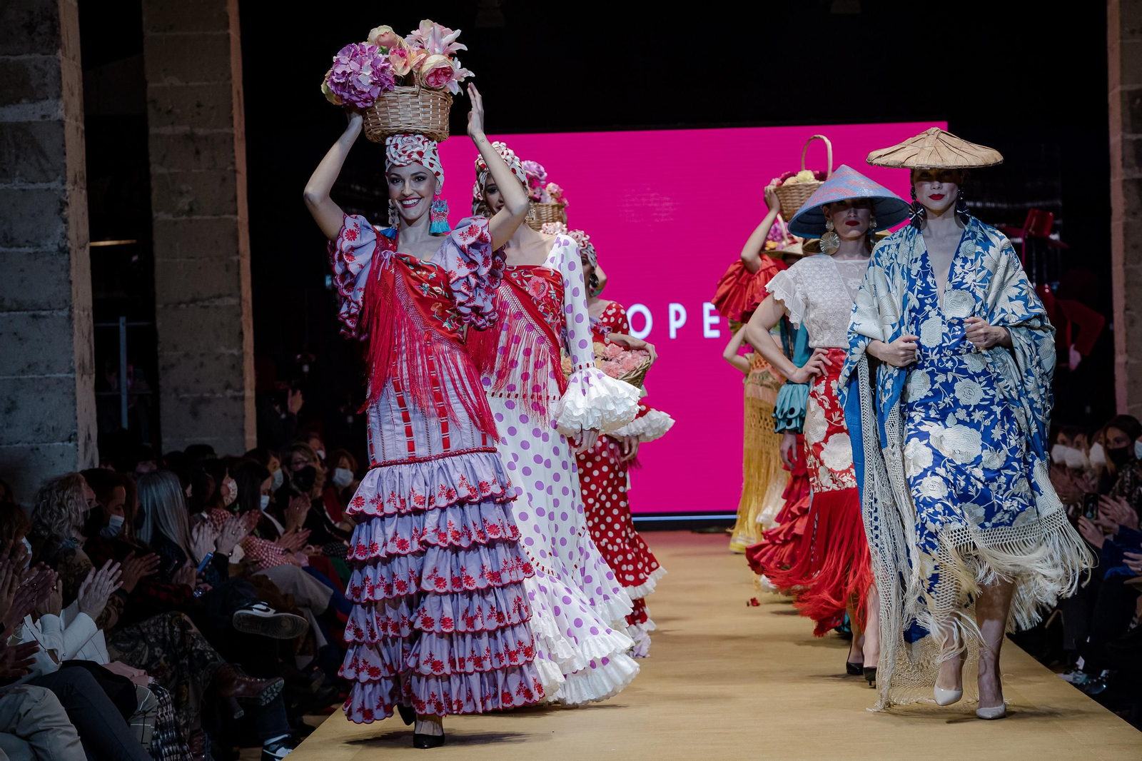El desfile de Rocío Peralta en la Pasarela Flamenca de Jerez, todas las fotos