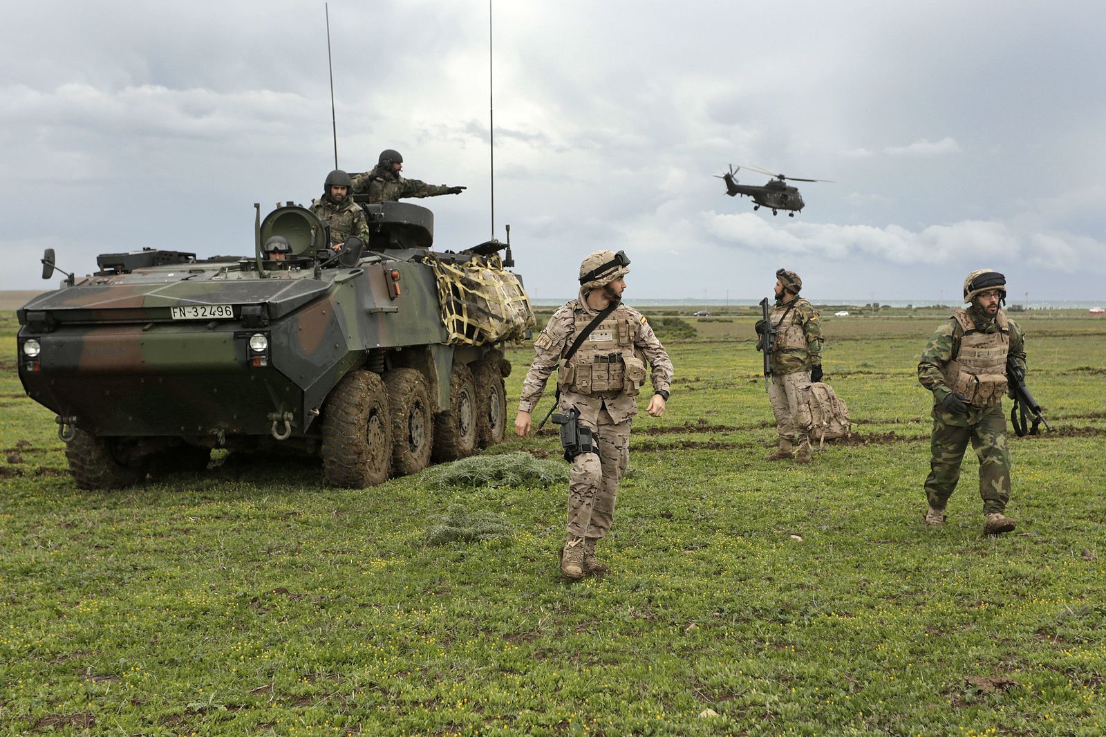 Maniobras Gruflex 61 de la Armada en el Retín
