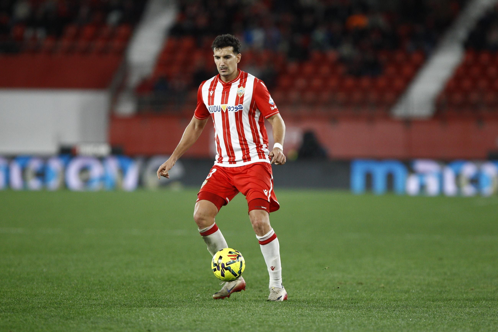 Las fotos del partido de fútbol U.D. Almería-Real Burgos