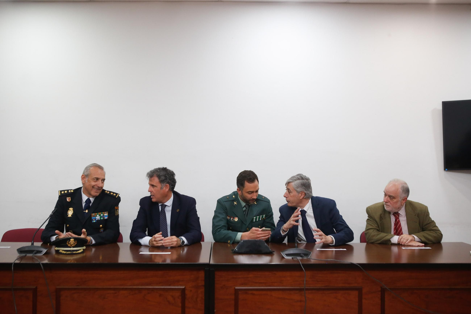 Fotos de la imposición de la Cruz de San Raimundo de Peñafort a la jueza María José Sanz Alcázar en Algeciras