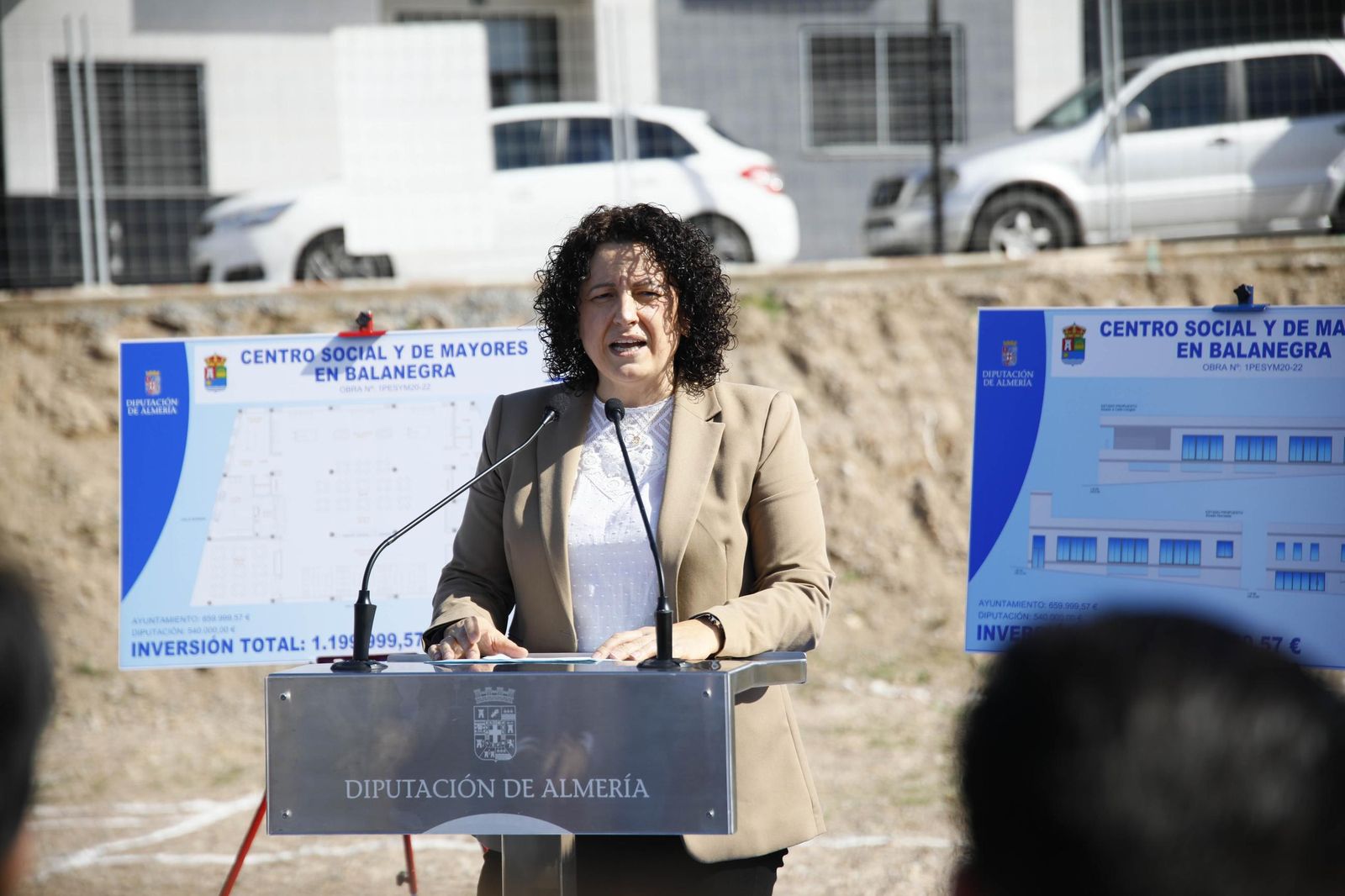 Las imágenes de la primera piedra del Centro de mayores en Balanegra