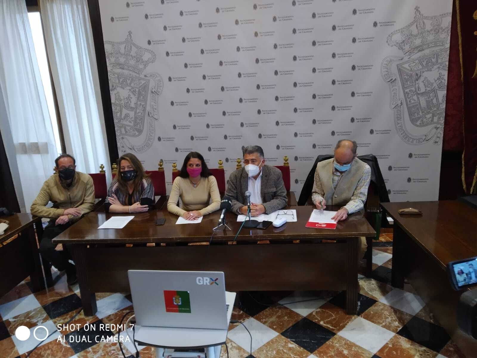 Los Servicios Sociales de Granada reclaman un plan de contratación urgente para reforzar la plantilla y eliminar esperas