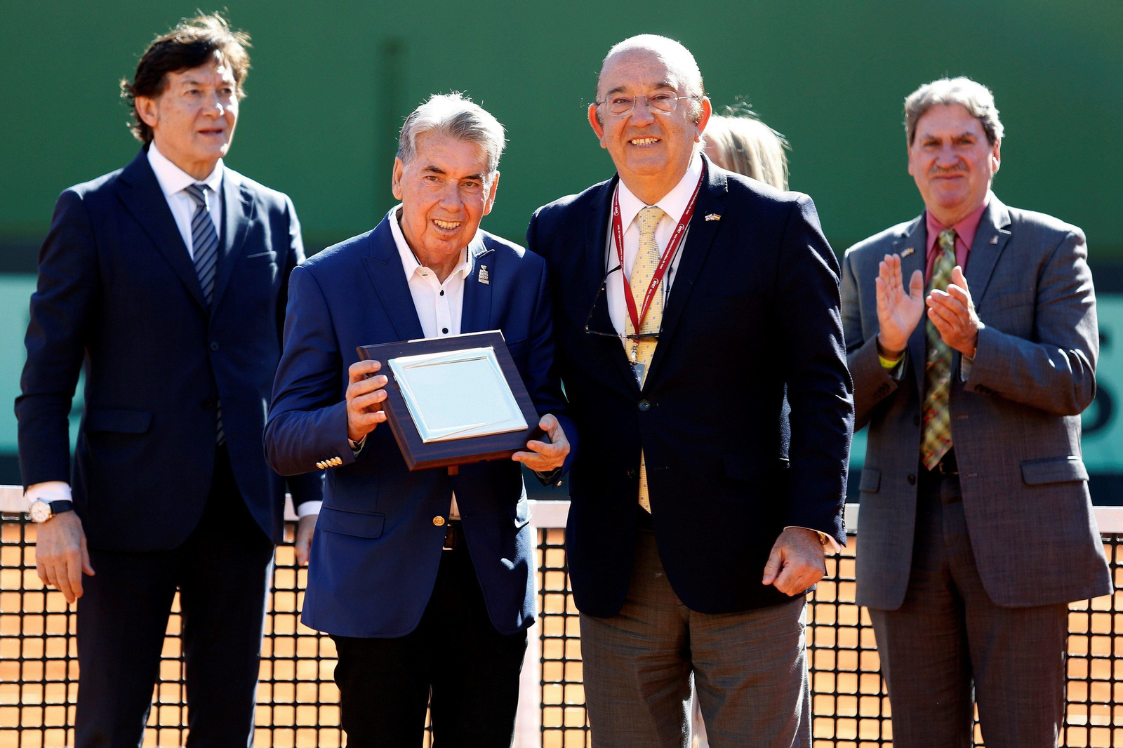 Las fotos de la vida de Manolo Santana