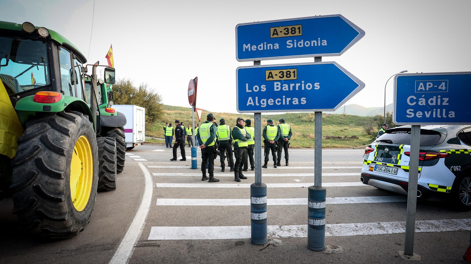 Mucha policía y pocos tractores