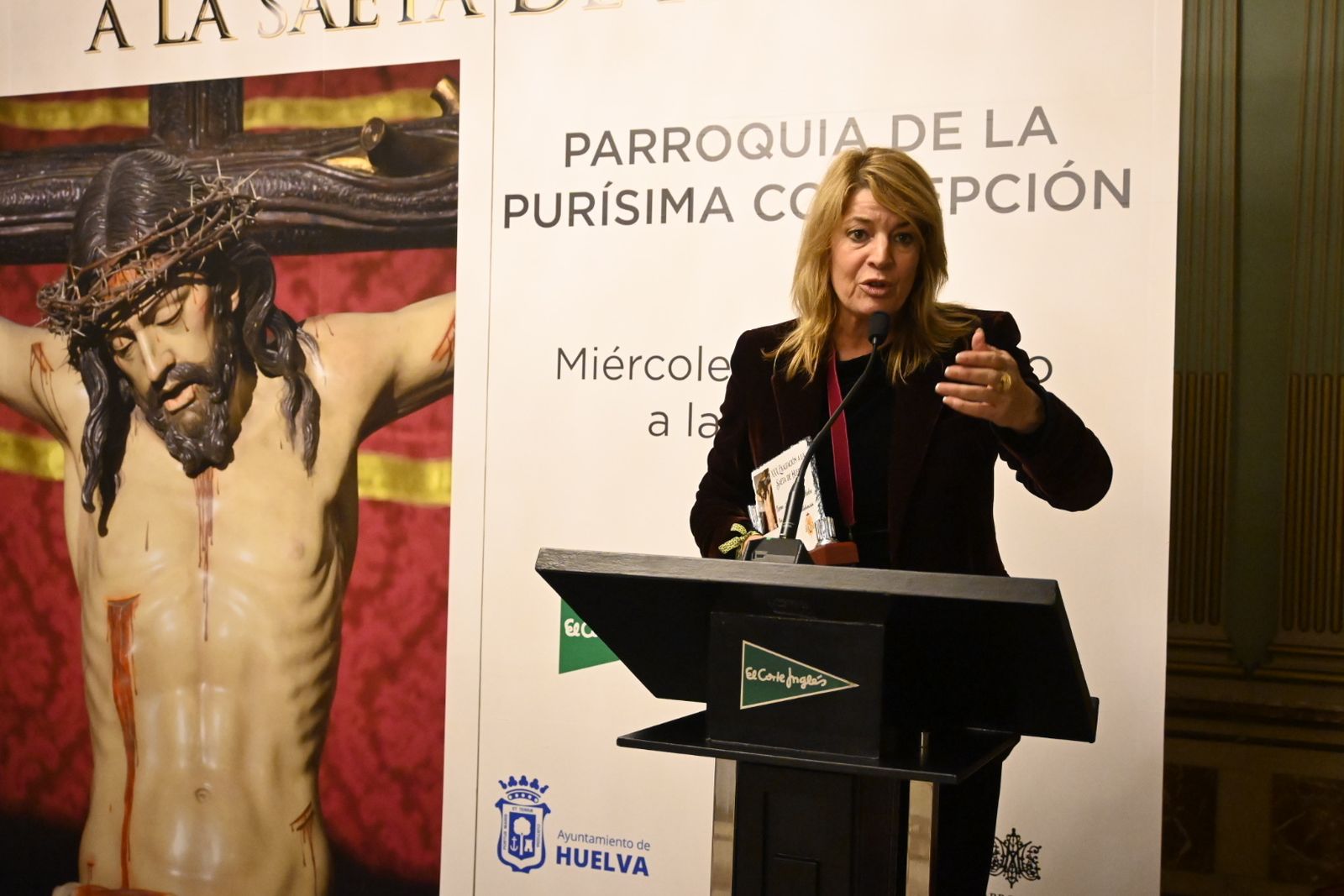 Acto de entrega de recuerdos por la XXX Exaltación a la Saeta de Huelva, en imágenes