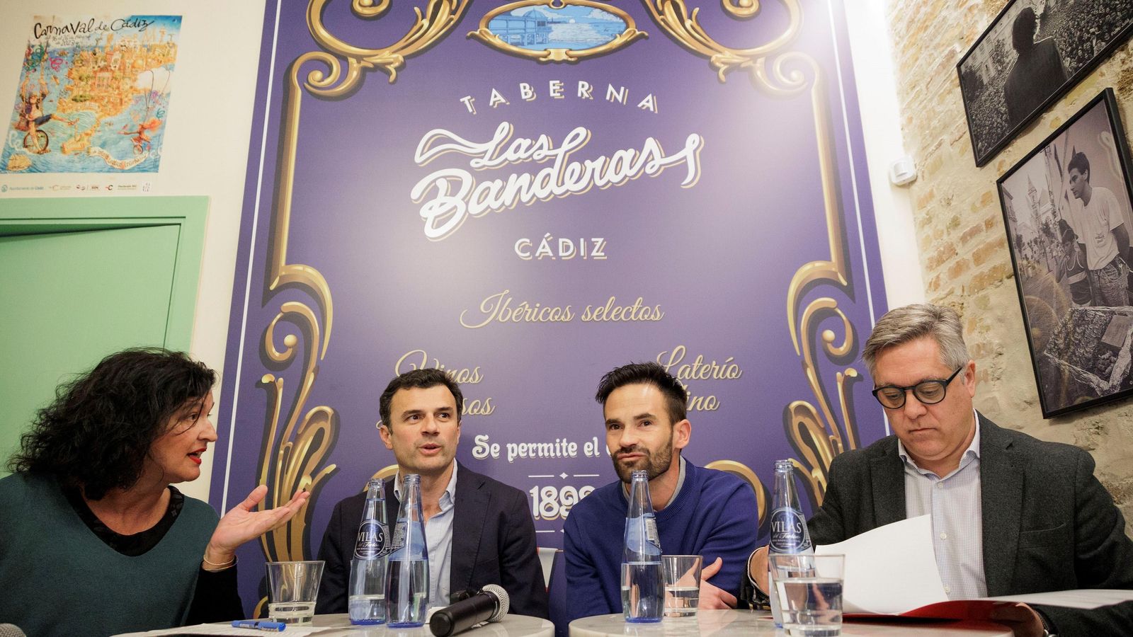 Un momento de la celebración del debate en Las Banderas.