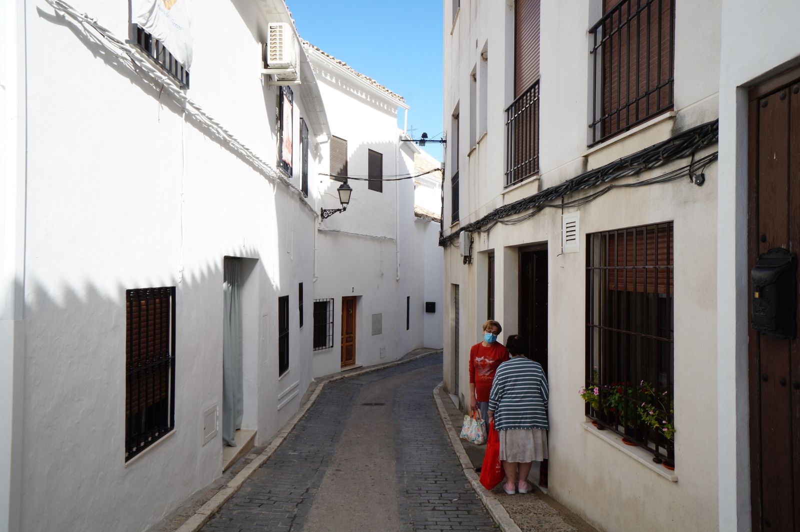 Las fotografías de un paseo por Zuheros, el municipio de Córdoba que resiste libre de covid