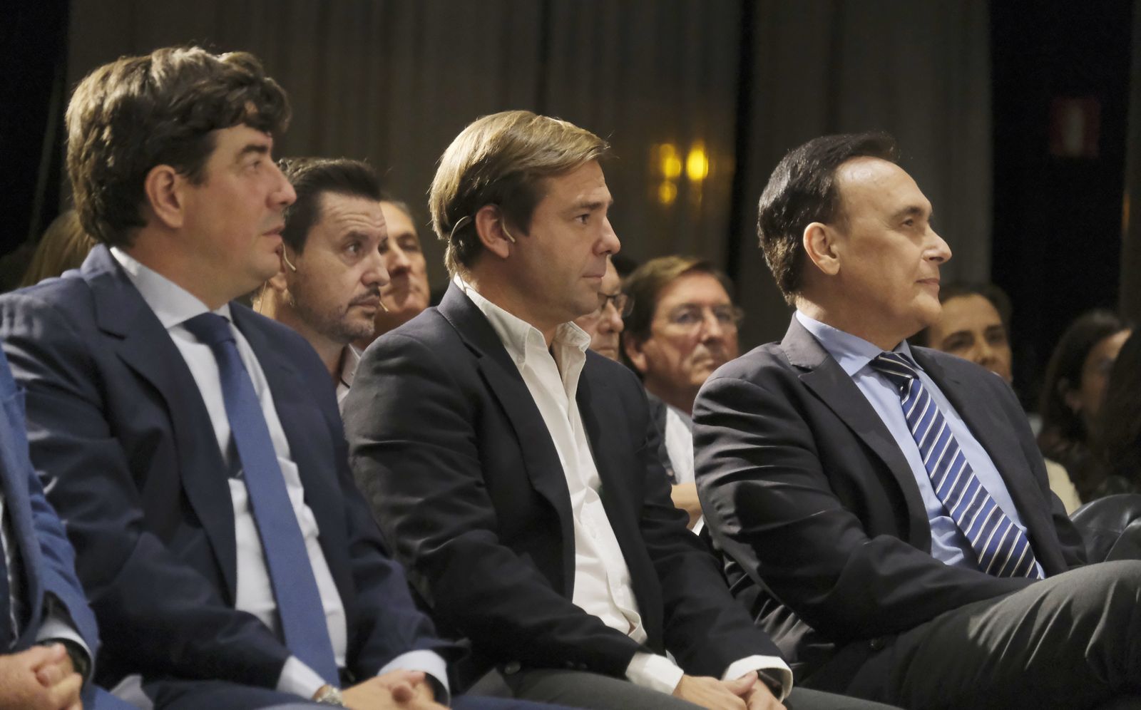 El foro Economía y Sociedad de Asfaco con Antonio Repullo, en imágenes