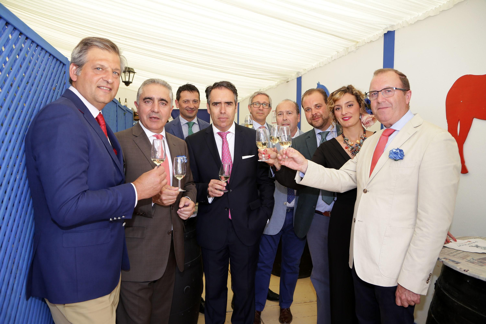 Jesús Medina, director general de Williams&Humbert; Luis Marín, director general del Banco Popular; Javier Ramírez, director de la oficina principal del Banco Popular en Jerez; Nicolás Suárez, director de Cádiz y Huelva del Banco Popular; Salvador Espinosa, director general de Díez Mérito; Juan Núñez, de la CEC; Teresa Macías, Benjamín Sánchez y Rafael Navas.
