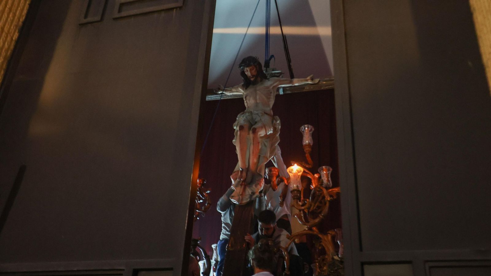 Así vivió Granada la Entronización del Santísimo Cristo de la Redención 2025