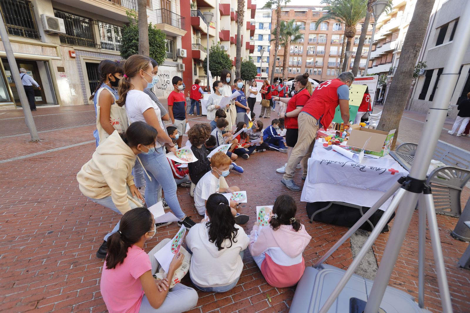 Imágenes del Día de la Banderita de Cruz Roja en Huelva