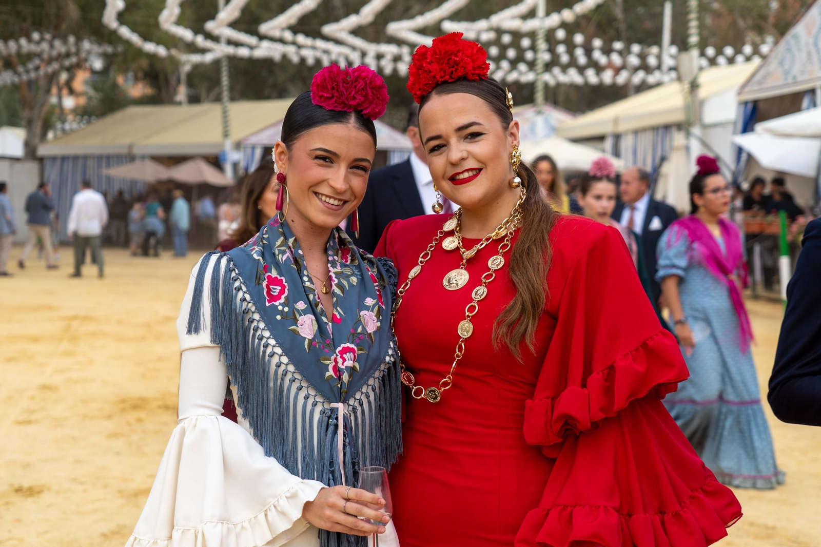 Imágenes del ambiente del ambiente de la tarde del domingo en la Feria de Otoño y del Caballo 2025 de Huelva