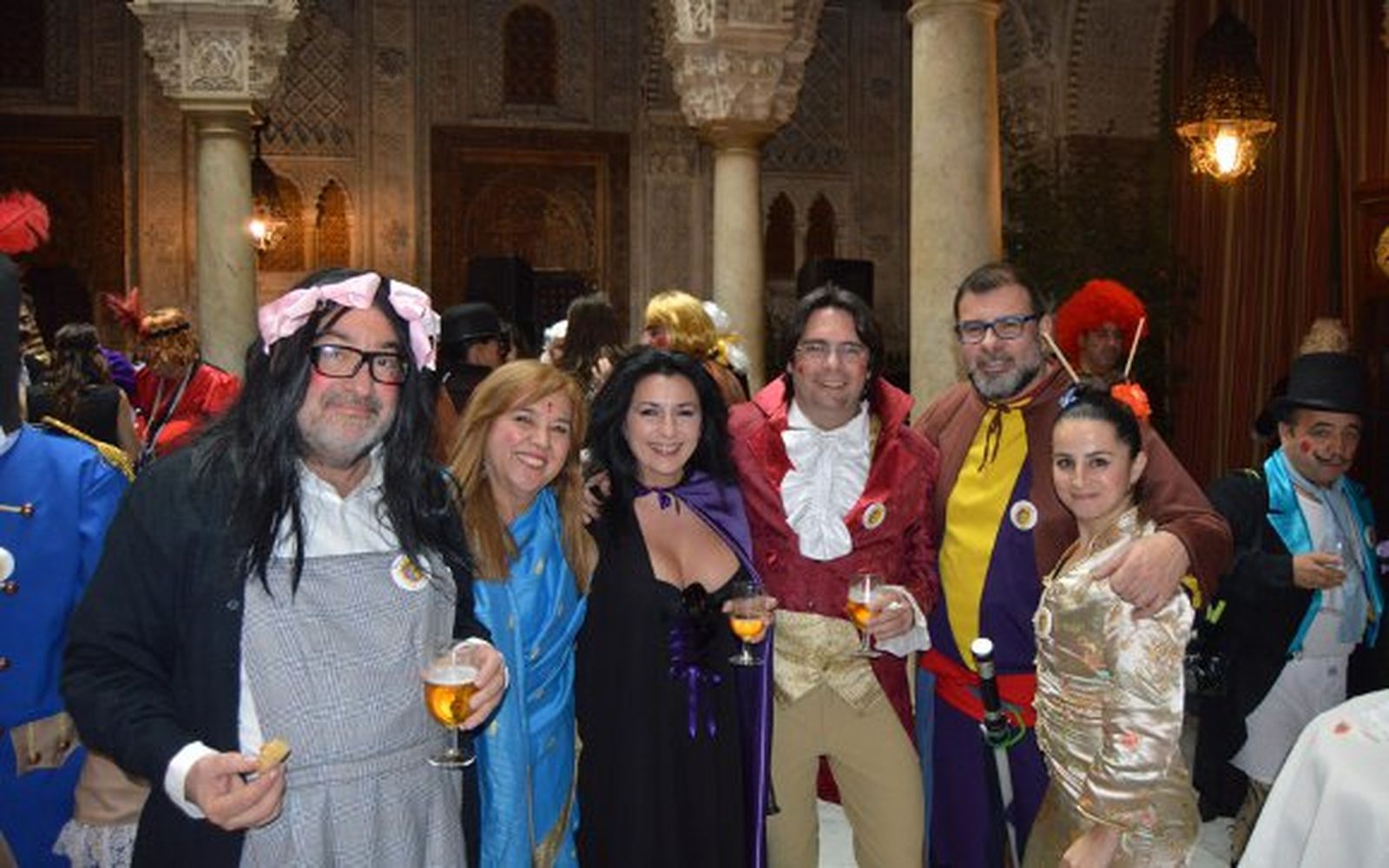 Paco Leal, Encarna Díaz, Sofía Rosende, los pintores Cecilio Chaves y  Nando Benítez y María Ángeles Pérez.

Foto: Ignacio Casas de Ciria