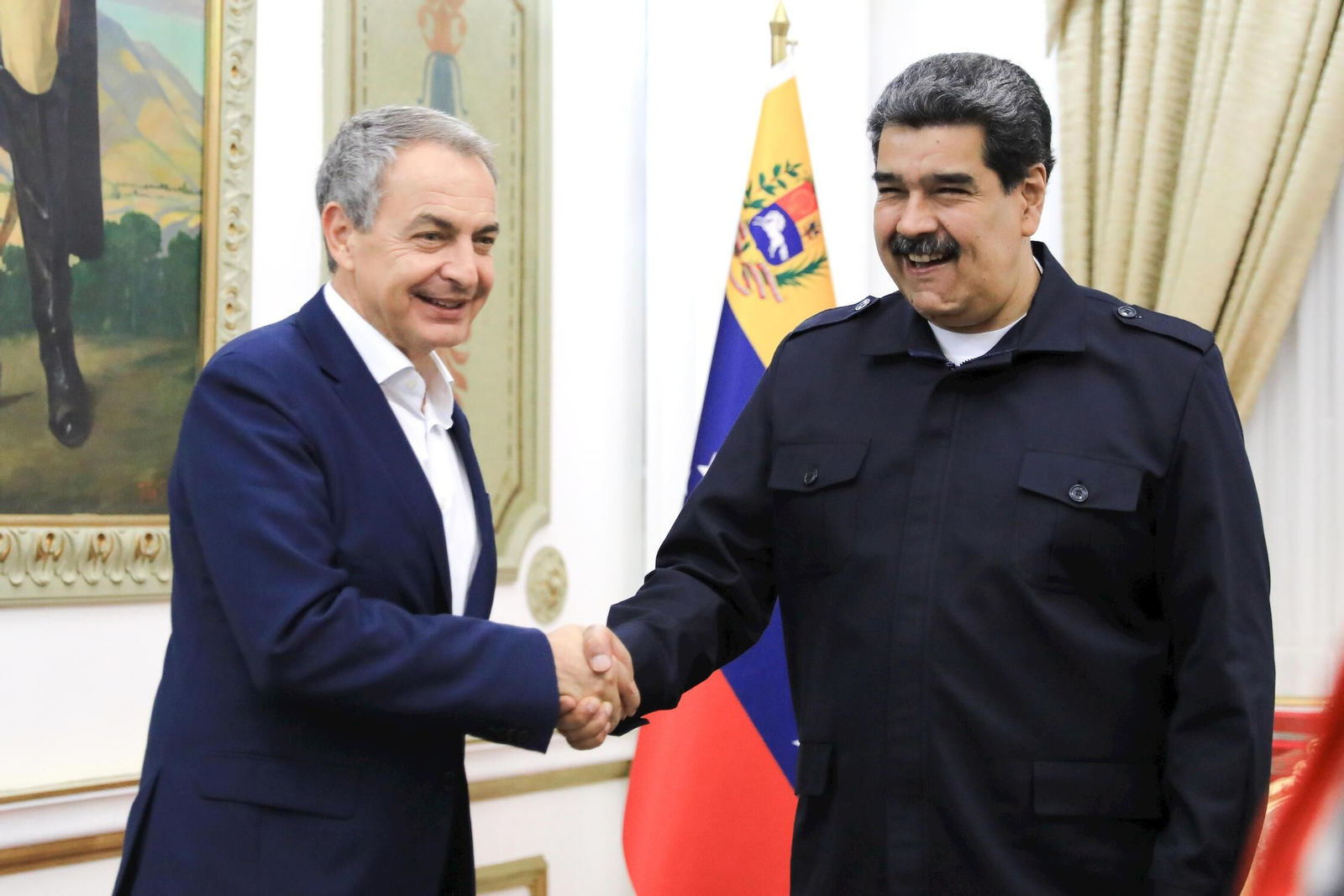El presidente de Venezuela, Nicolás Maduro, recibe al ex jefe del Gobierno José Luis Rodríguez Zapatero. El presidente de Venezuela, Nicolás Maduro, recibe al ex jefe del Gobierno José Luis Rodríguez Zapatero.