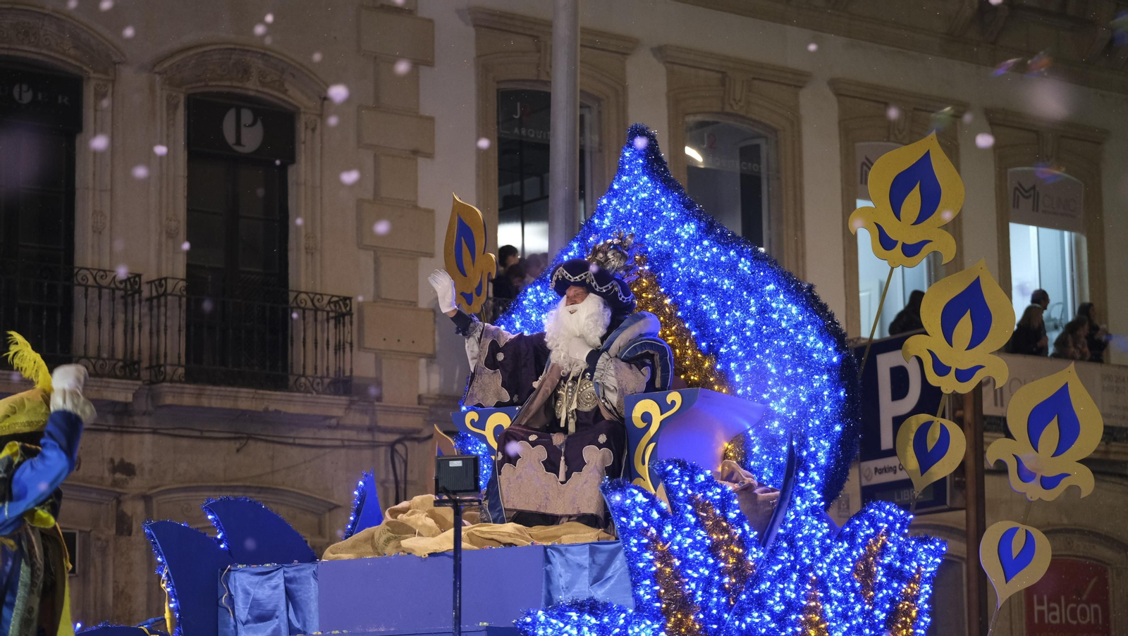 Imágenes de la Cabalgata de los Reyes Magos en Almería