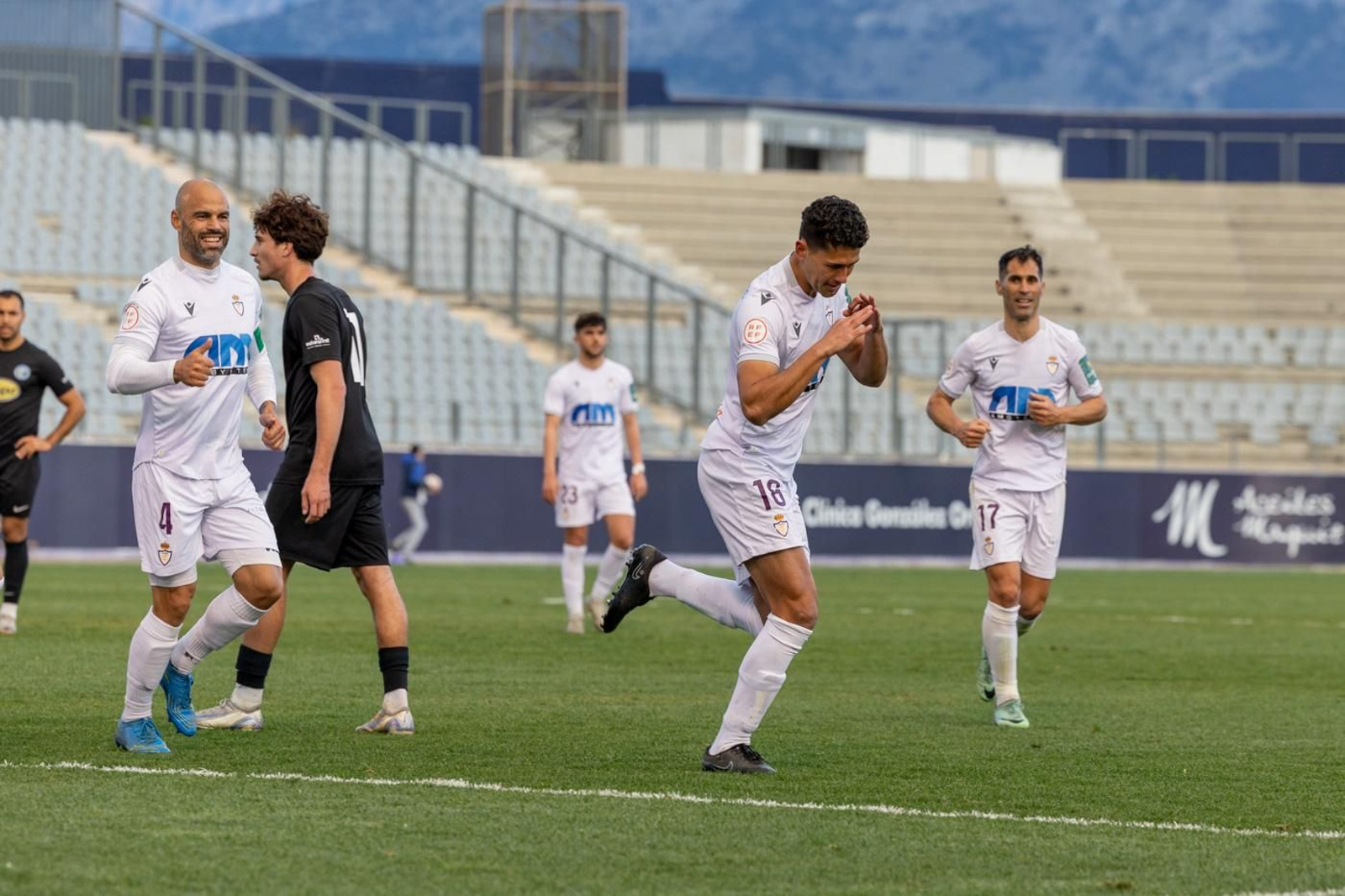 Las mejores fotos de la goleada del Real Jaén al Poli Ejido