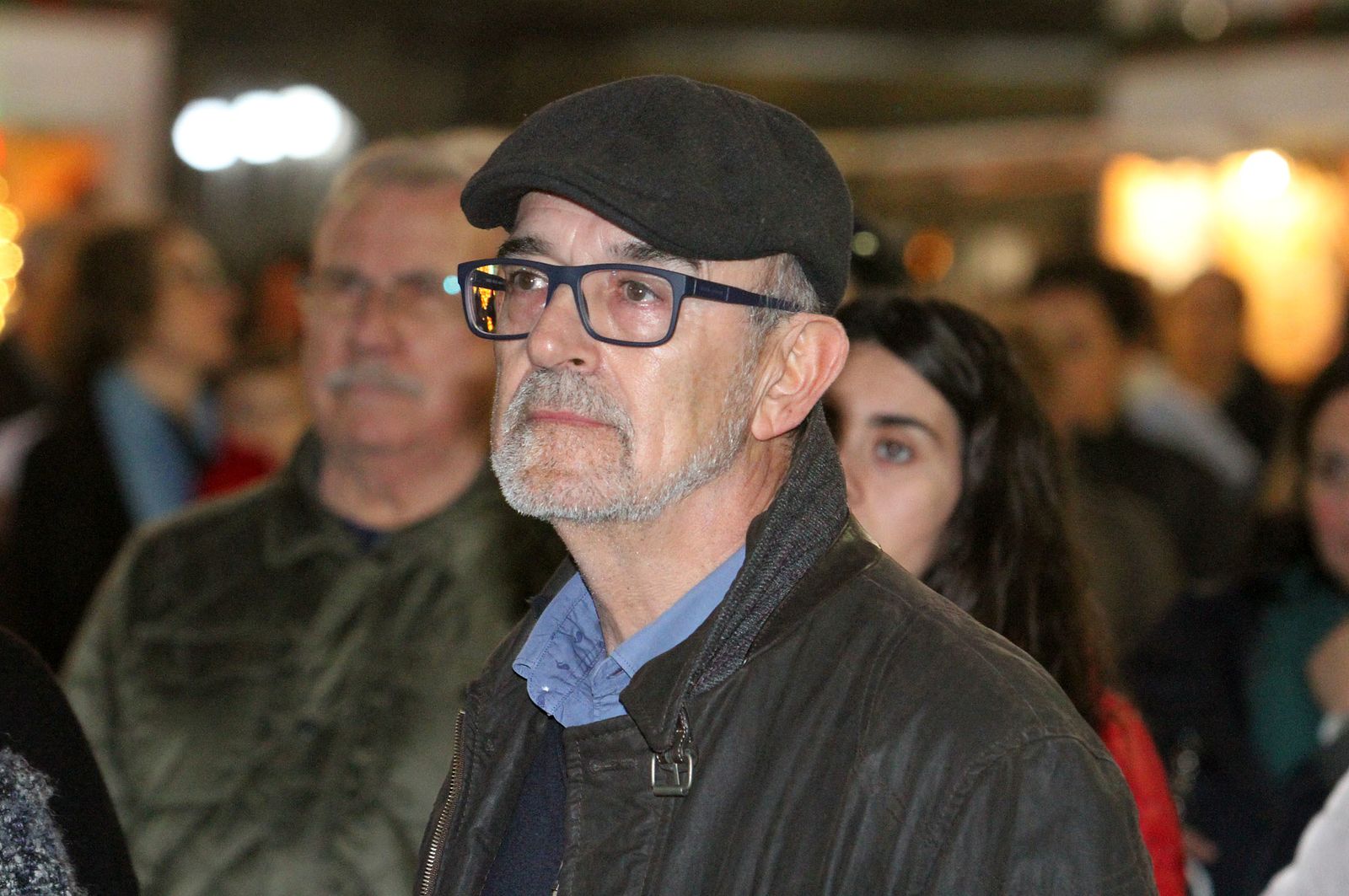 Pepe El Marismeño y el Coro de Emigrantes ponen voz al Cuentacuentos de Huelva Información, en imágenes