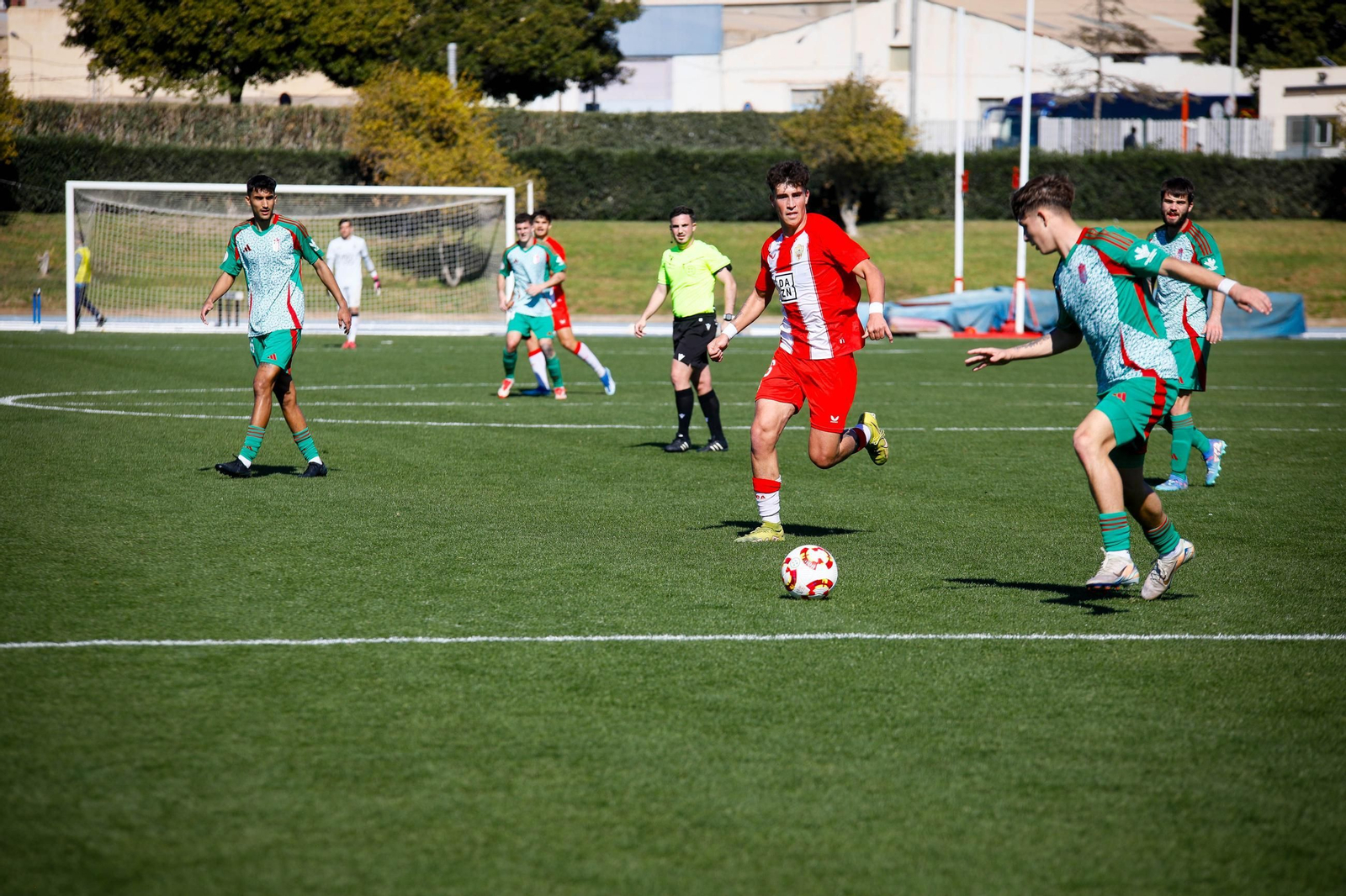 Las imágenes de Segunda RFEF entre Almeria B y recreativo de Granada