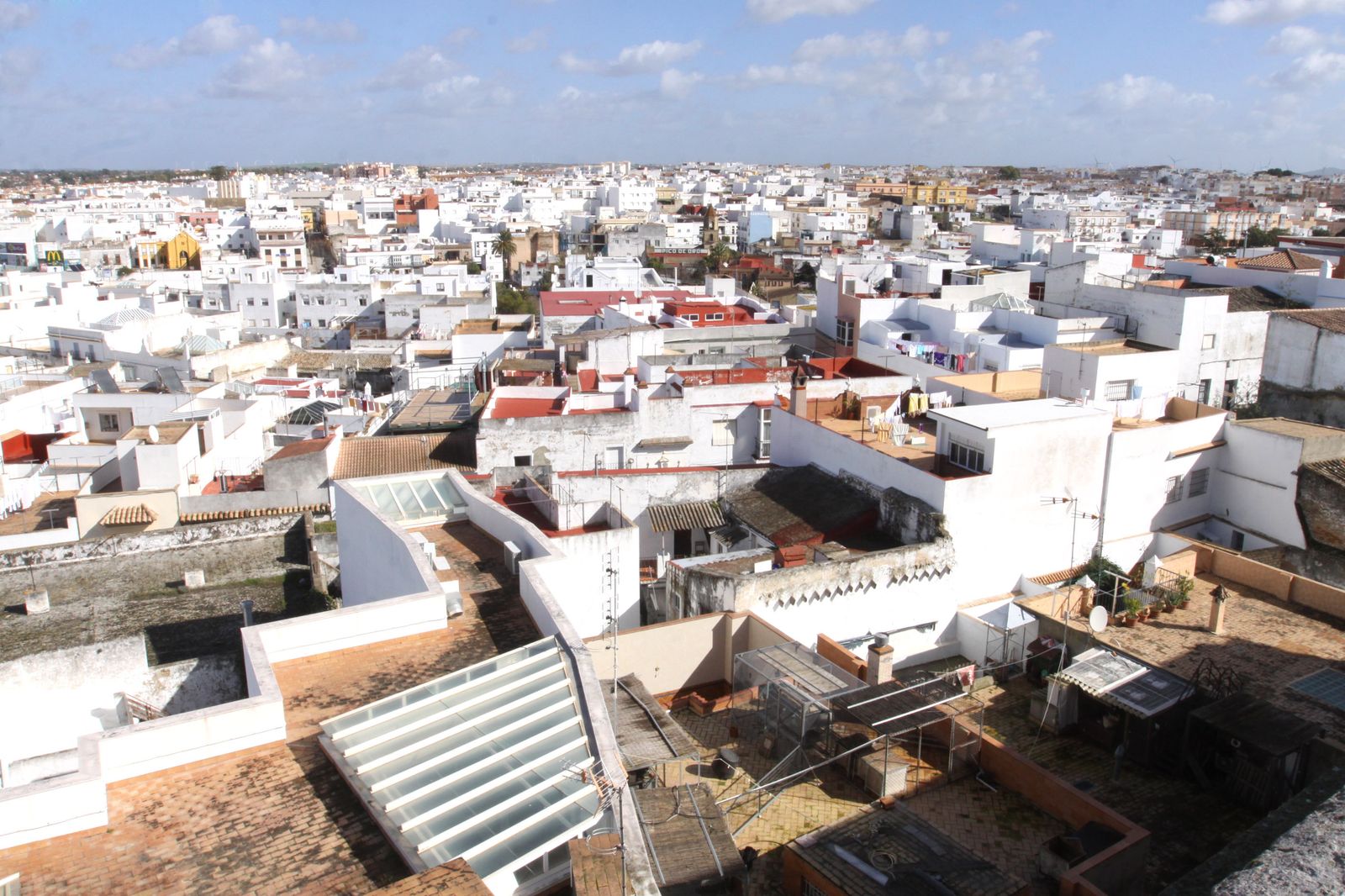 Vista panorámica de parte del casco urbano de Chiclana.