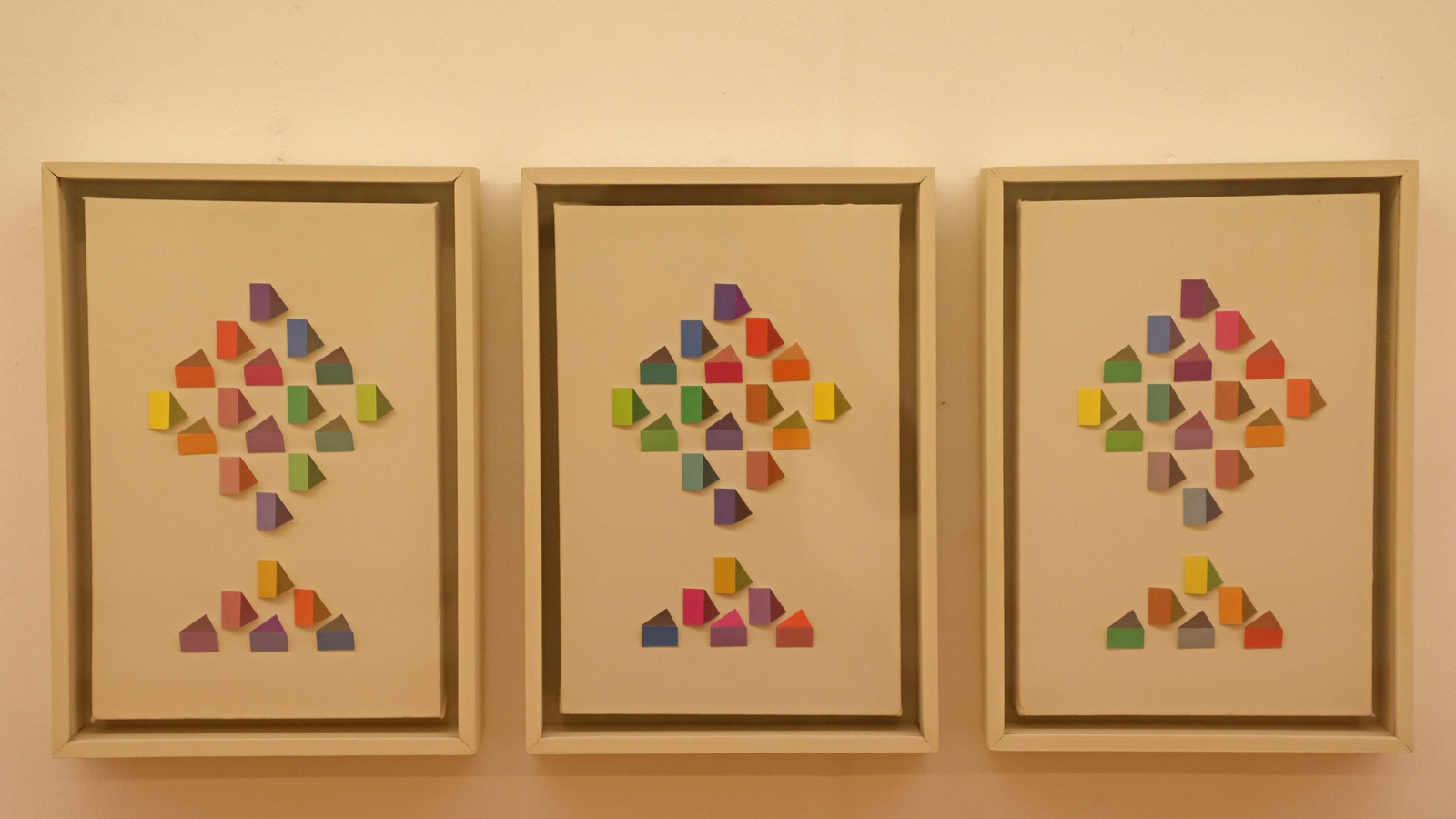 Fotos de la exposición 'Coloraturas' en Algeciras