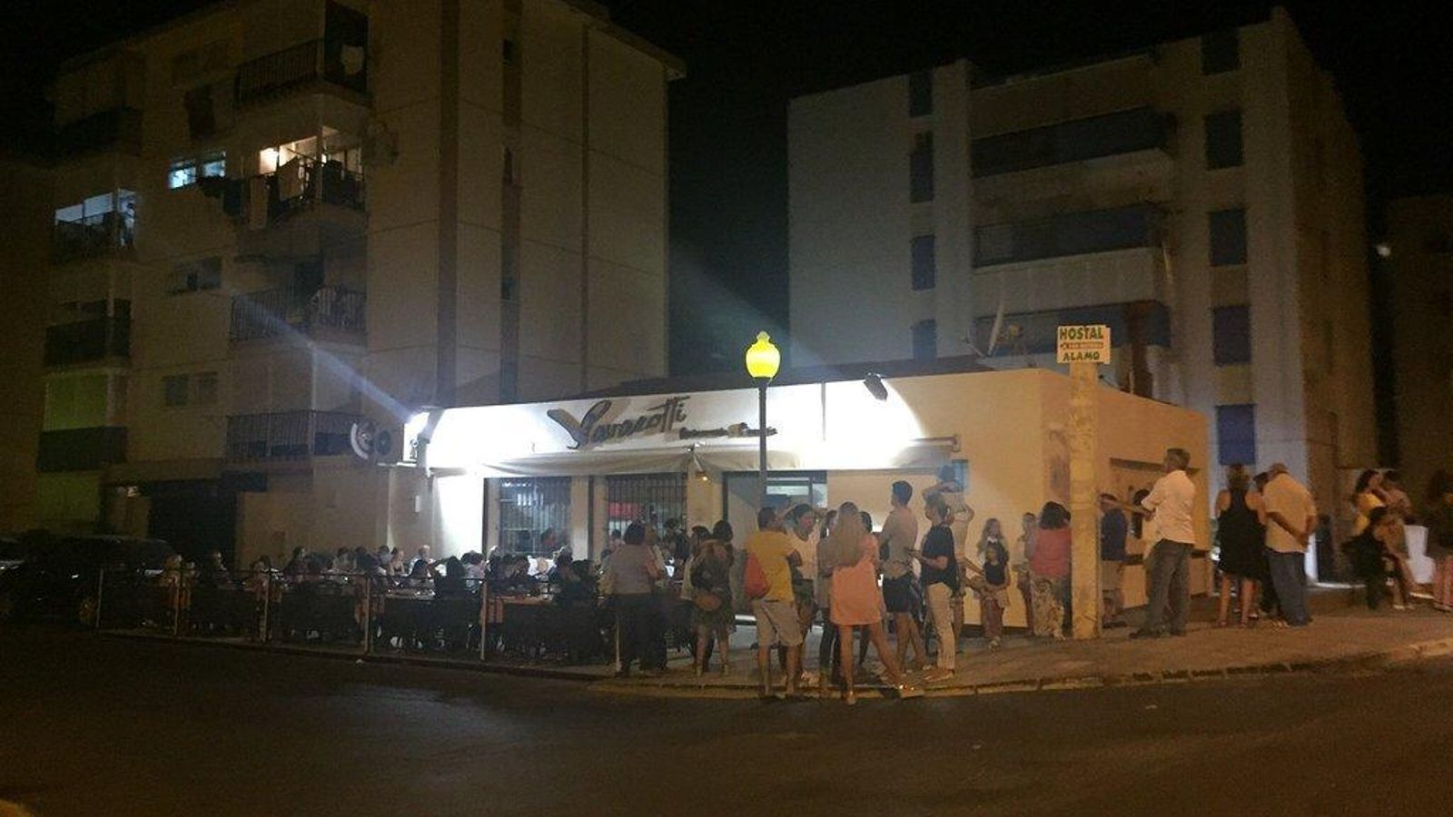 Pizzería Pavarotti una noche cualquiera en La Antilla