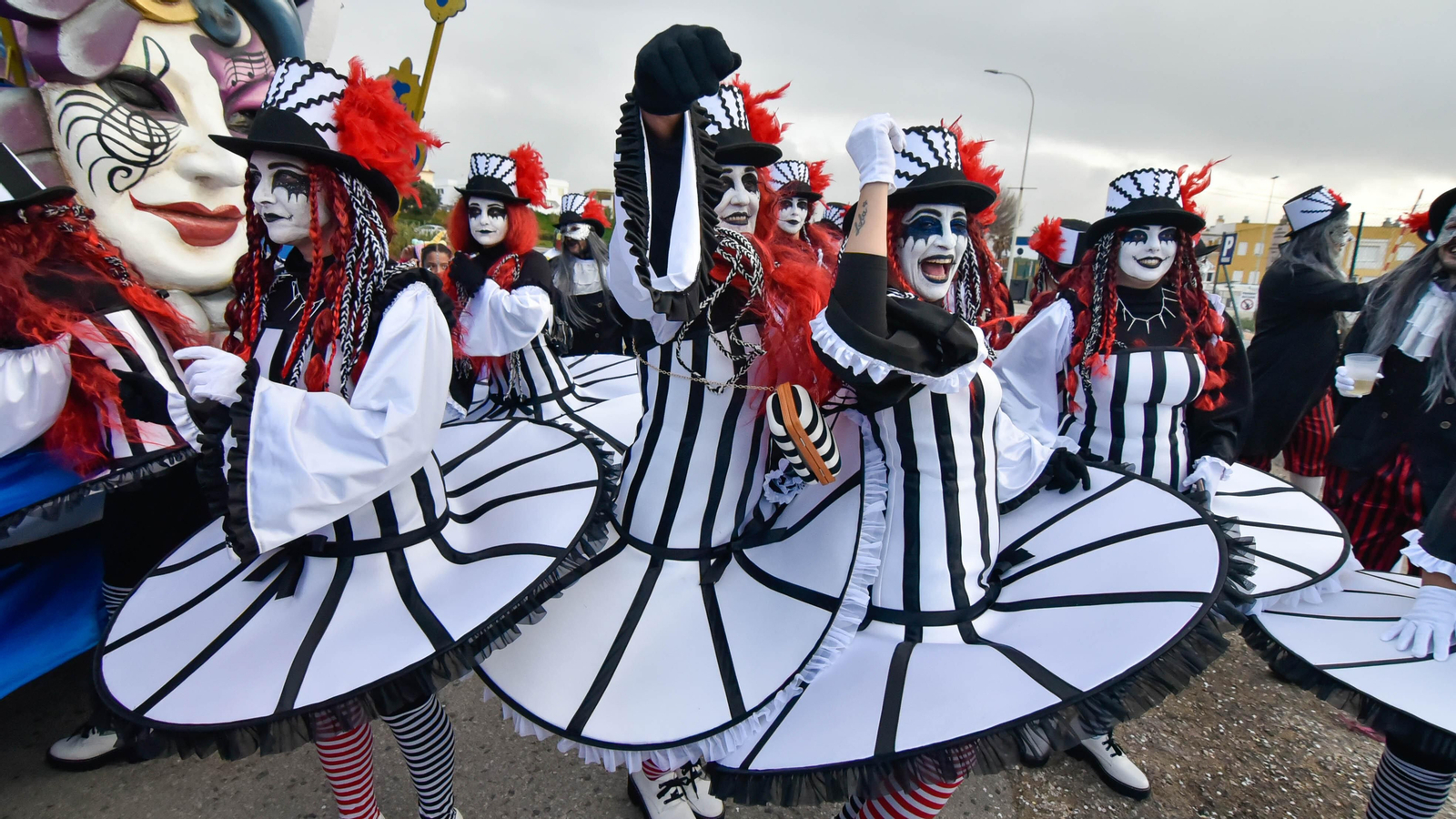 Fotos del pasacalles de Carnaval en Tarifa