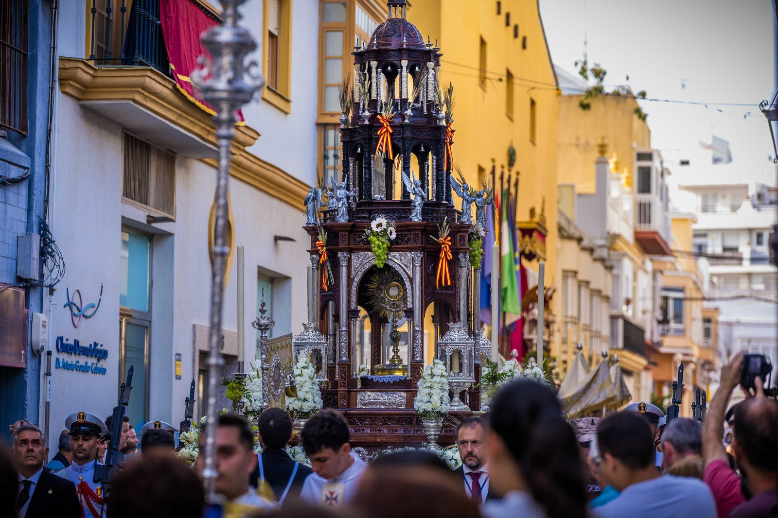 El Corpus Christi de San Fernando, en imágenes