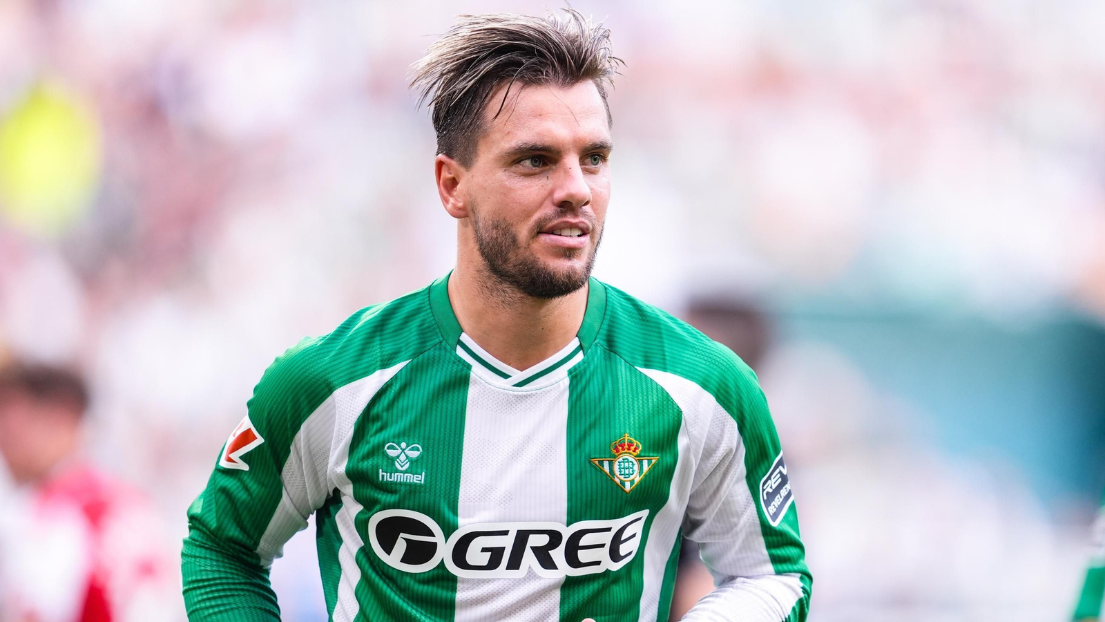 Giovani Lo Celso en una de las acciones del Betis ante el Athletic Club en La Cartuja