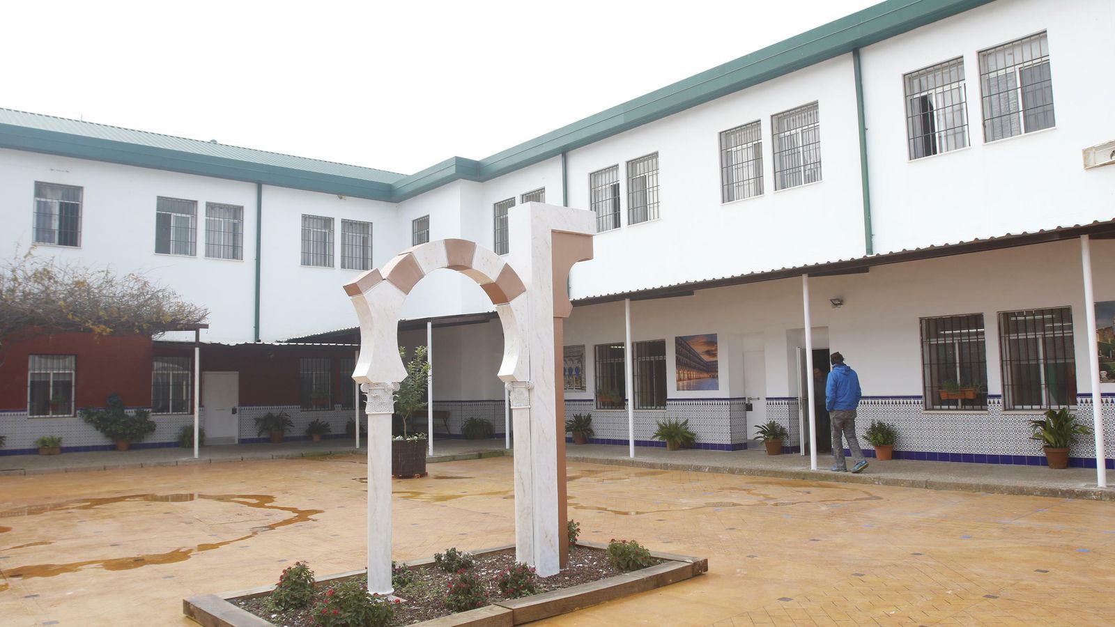 Patio central del Centro de Menores Infractores Medina Azahara.