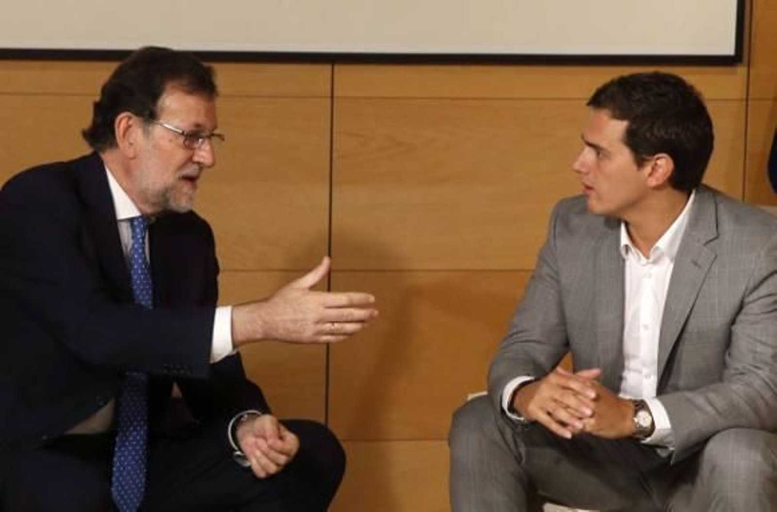 Rajoy y Rivera se reunirán de nuevo este miércoles en el Congreso