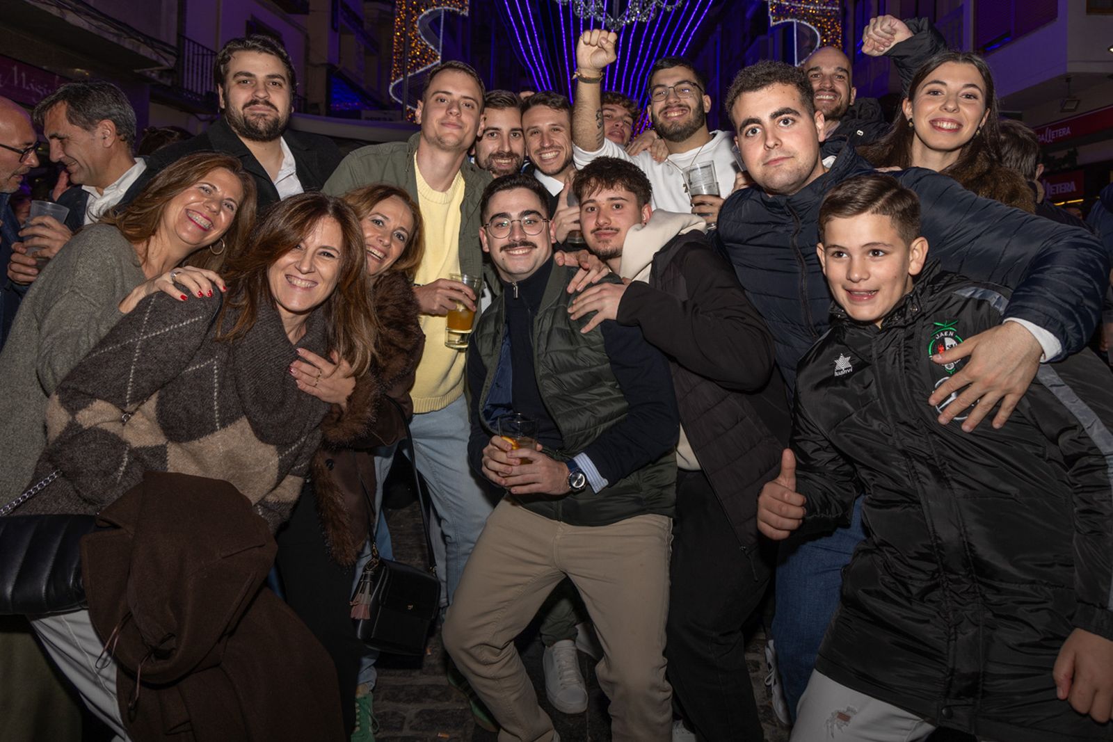 Concierto extraordinario a pie de calle: Paco Martínez