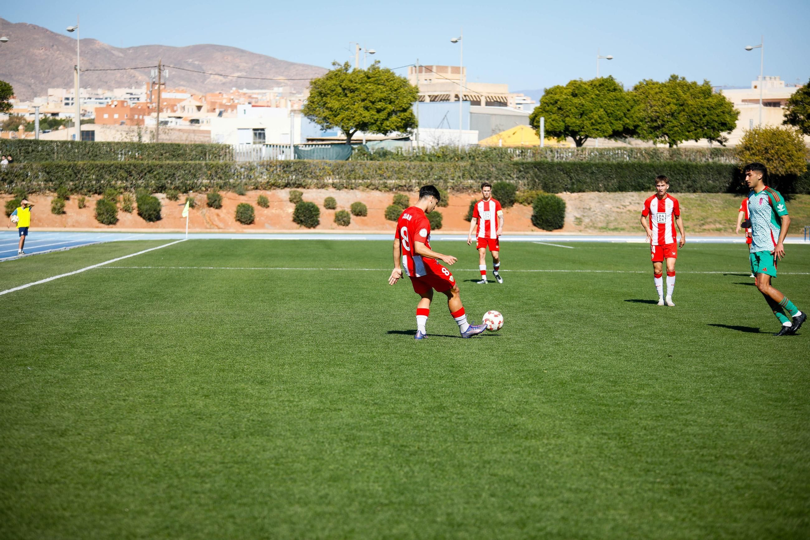 Las imágenes de Segunda RFEF entre Almeria B y recreativo de Granada