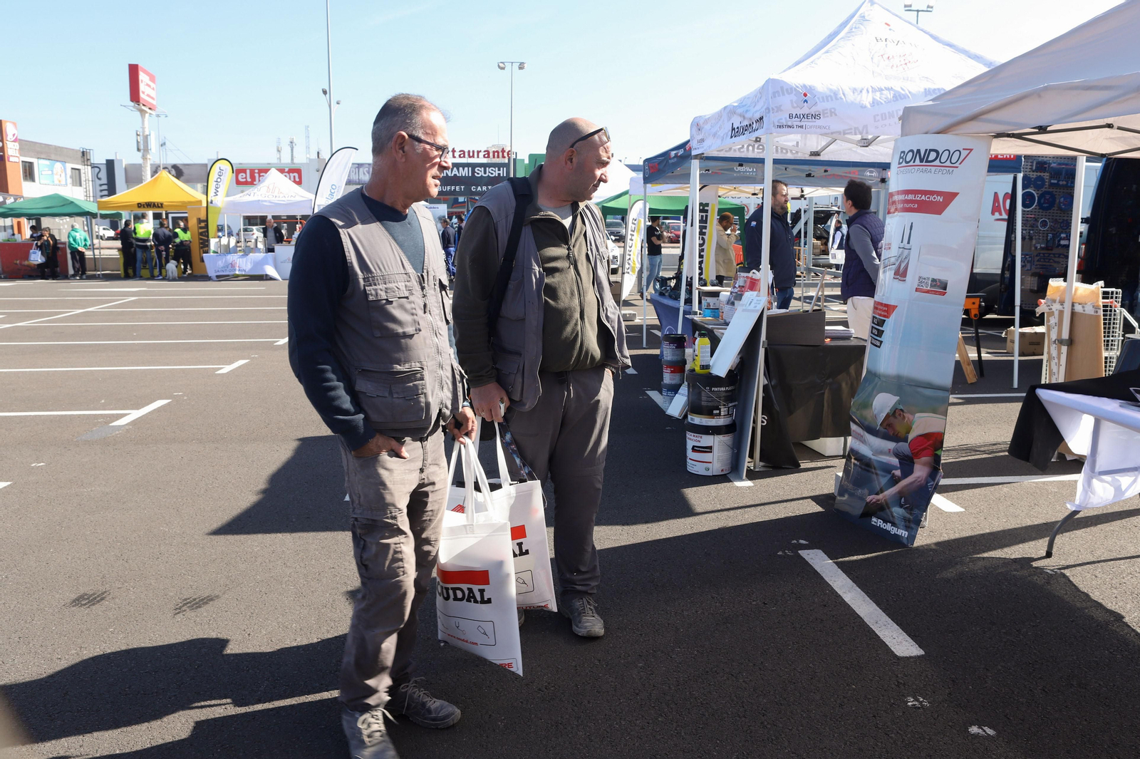 Imágenes del evento para profesionales y presentación del nuevo catálogo de Obramat
