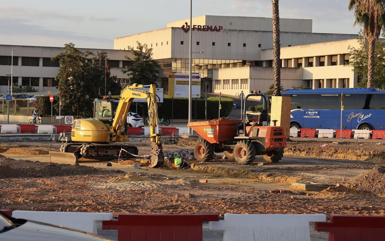 Obras para eliminar la rotonda de la avenida de Jerez