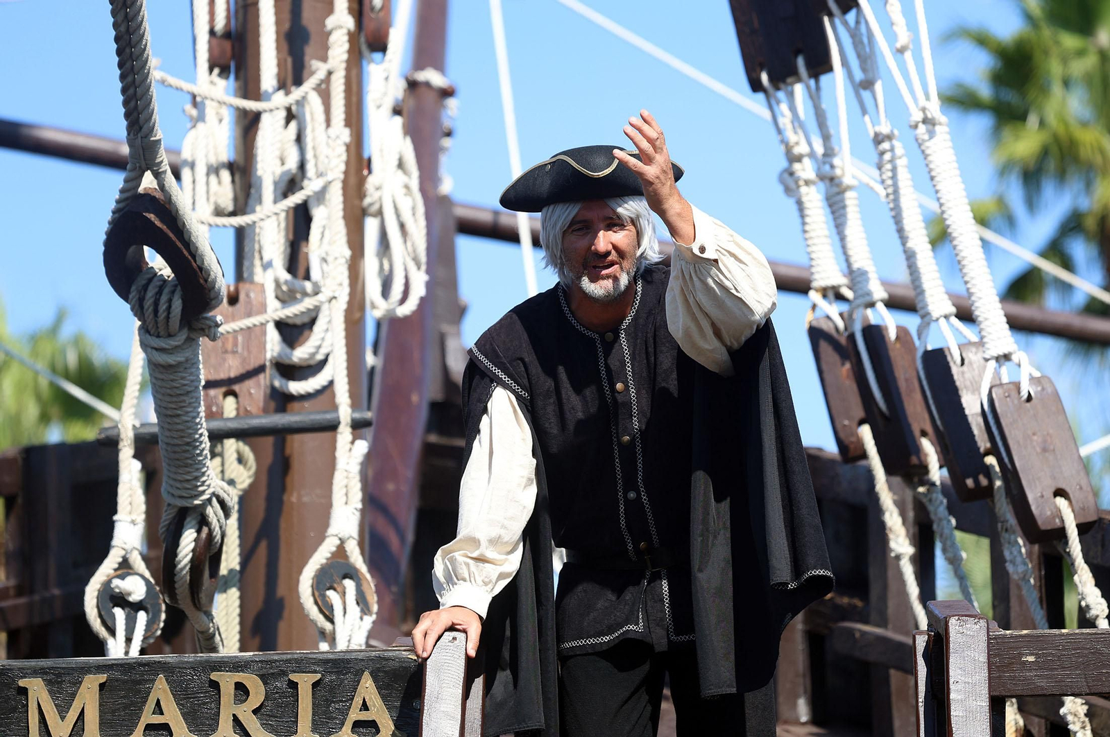 Imágenes de la Jornada de Puertas Abiertas del Muelle de las Carabelas con motivo del 3 de agosto