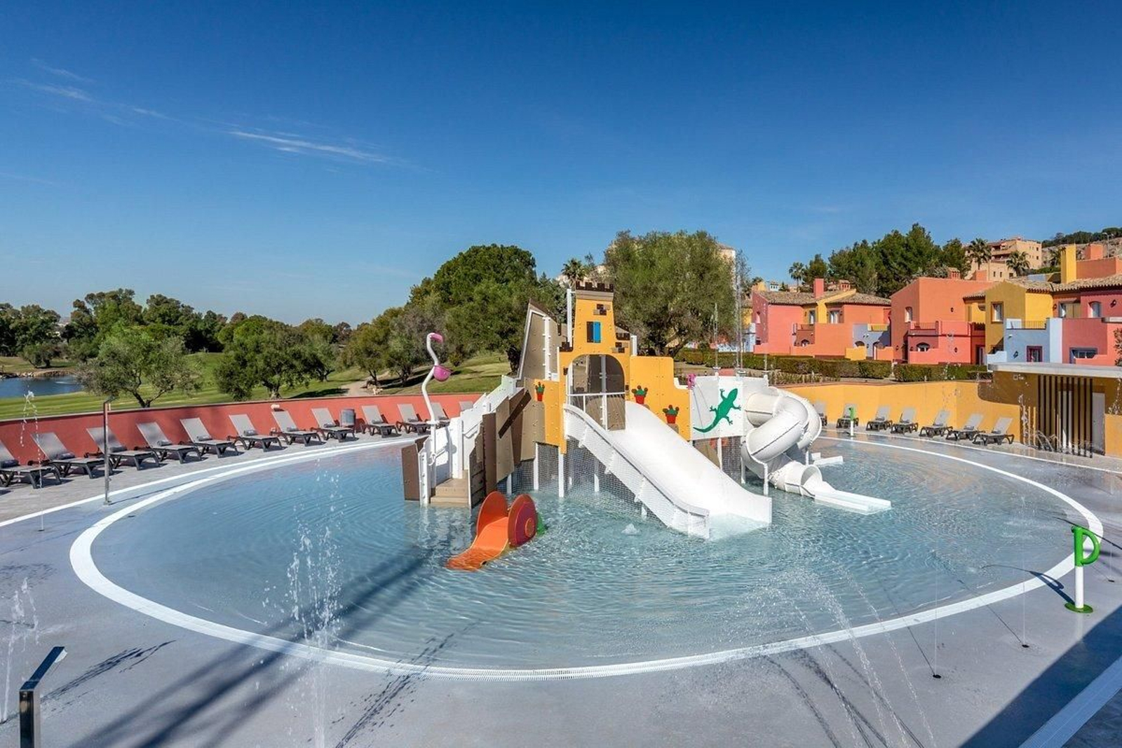 Cinco hoteles ideales para mayores y niños en Jerez (o muy cerca)