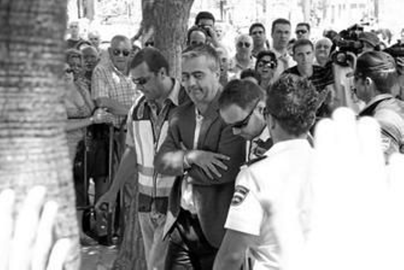 Antonio Barrientos, conducido a los juzgados por la Policía cuando se desencadenó la operación Astapa.