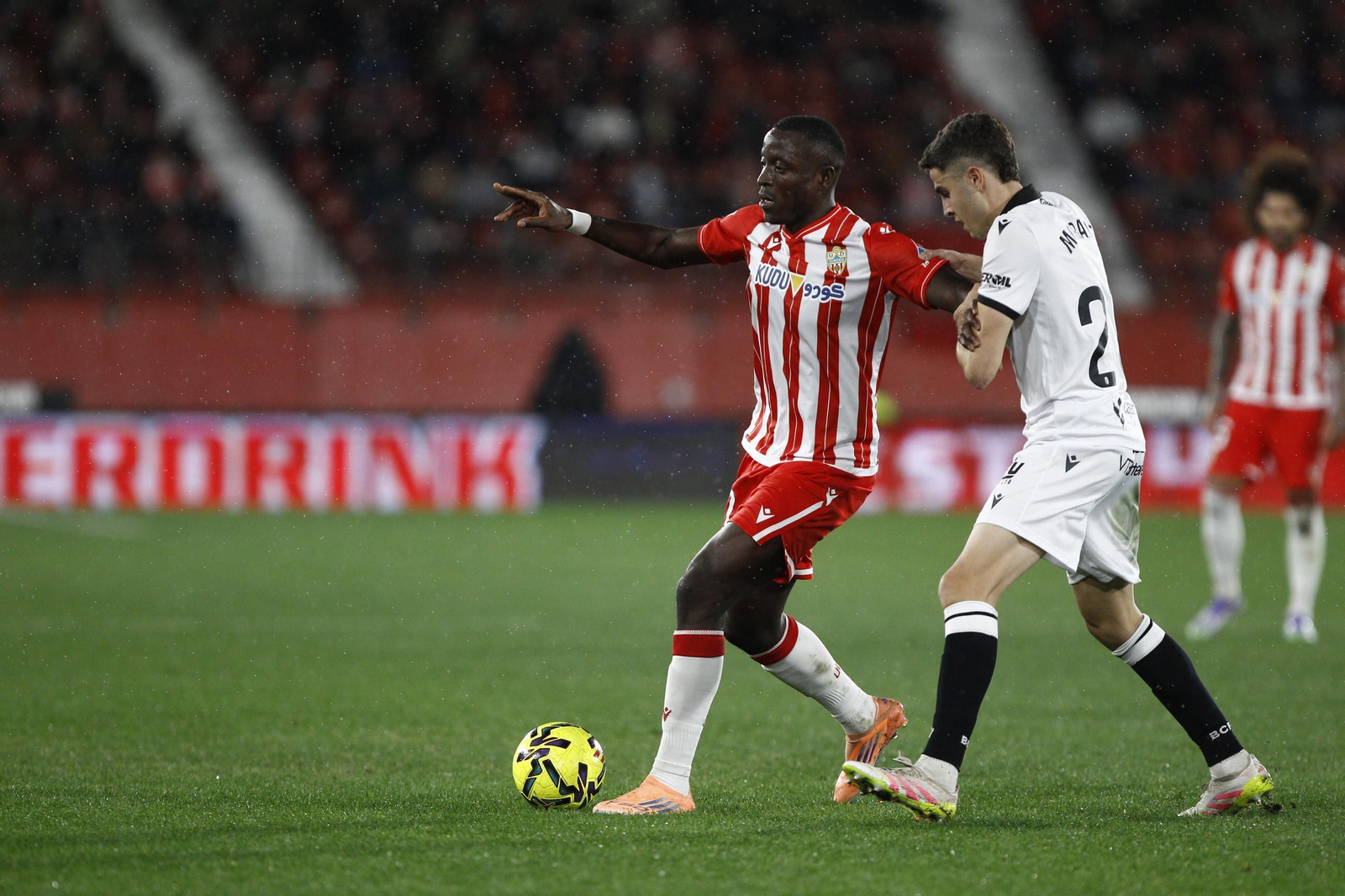 Las fotos del partido de fútbol U.D. Almería-Real Burgos