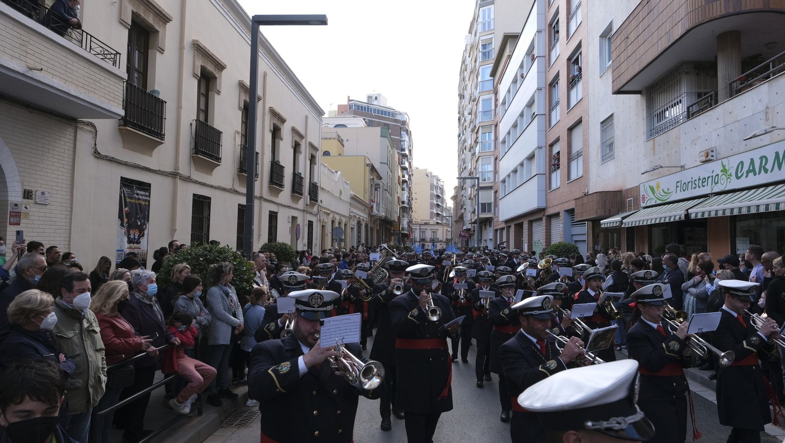Procesión del Cristo del Amor en Almería, en imágenes