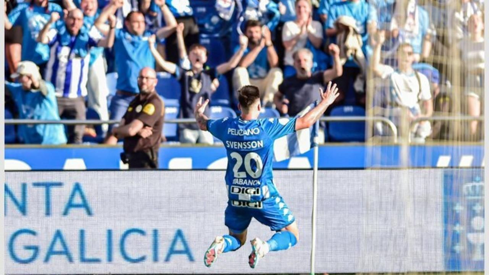 Svensson celebra el 1-o contra el Castellón.