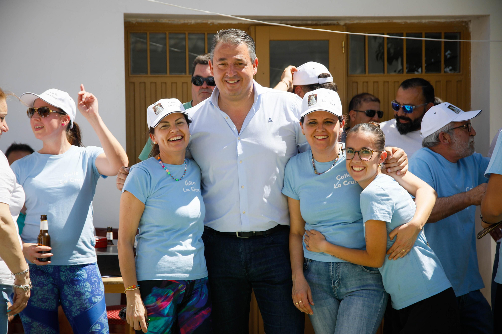 Así es la gran alfombra de serrín para que levite la Virgen de Fátima de Tíjola