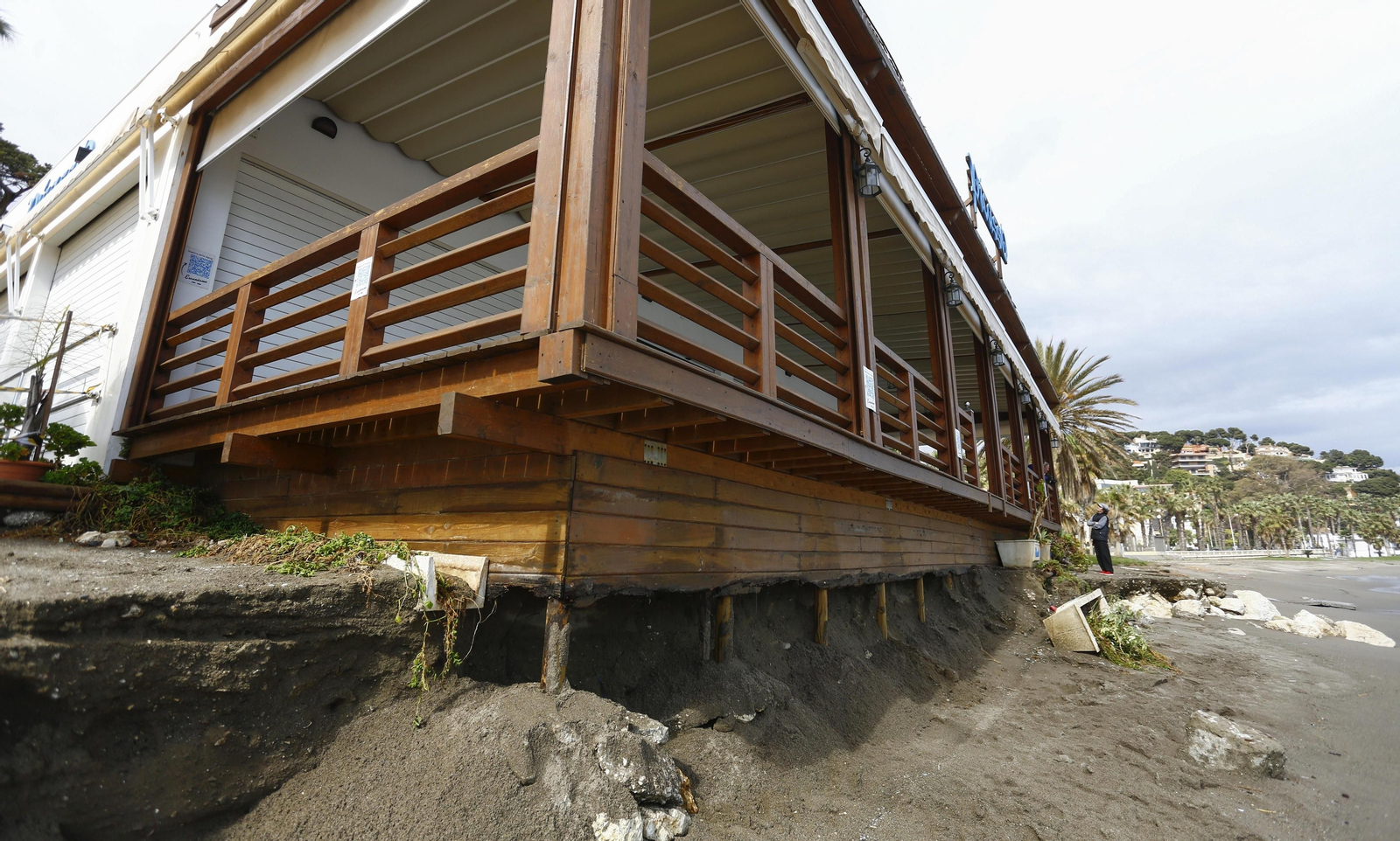 Las fotos de los efectos del temporal en las playas y paseos marítimos de Málaga